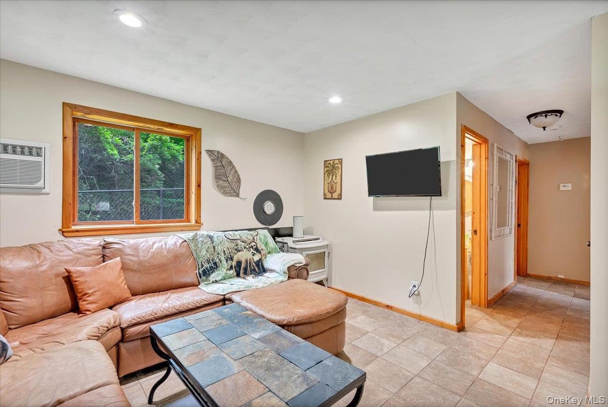 307 Bobillen Drive thumbnail 33