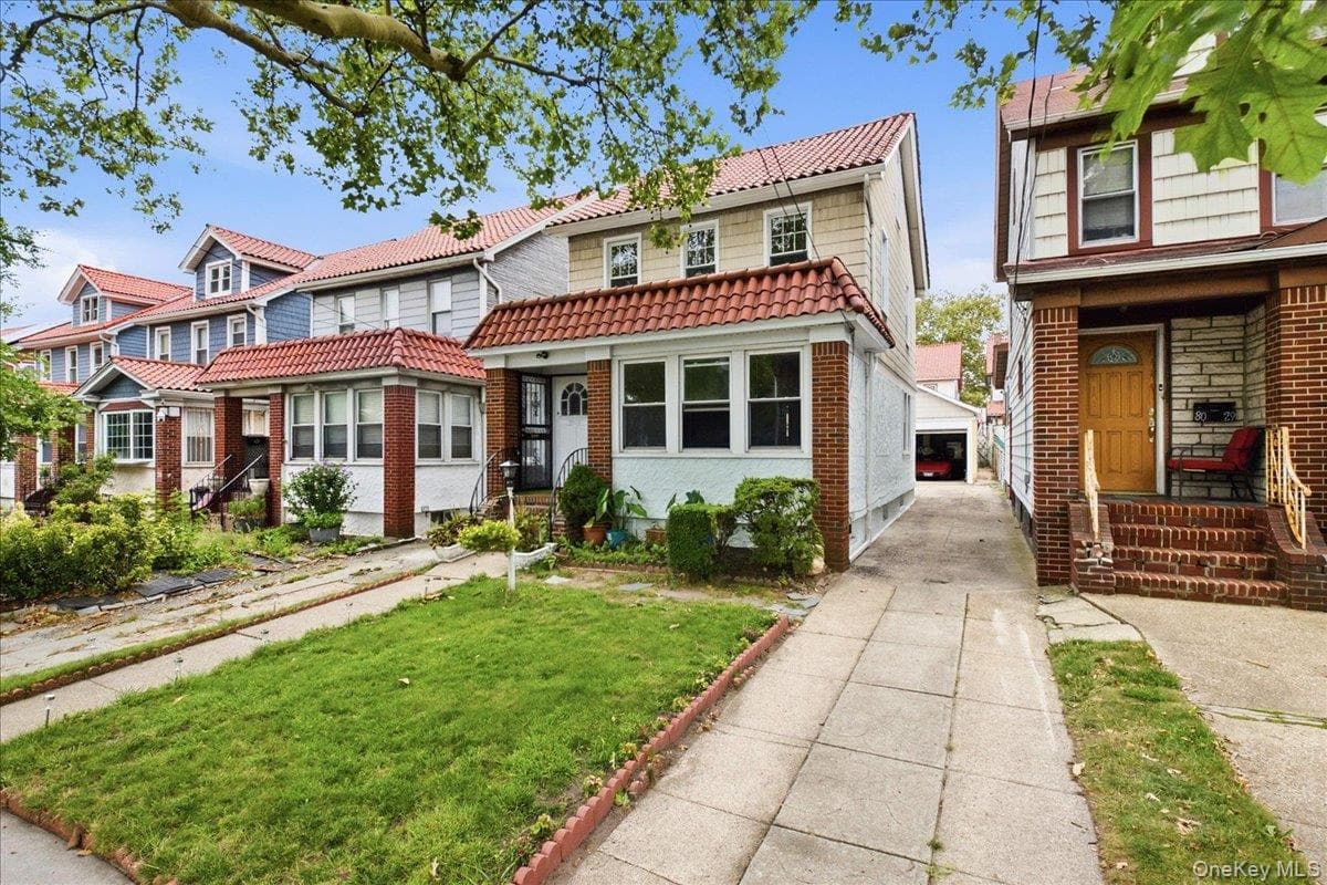 80-25 Woodhaven Boulevard thumbnail 2