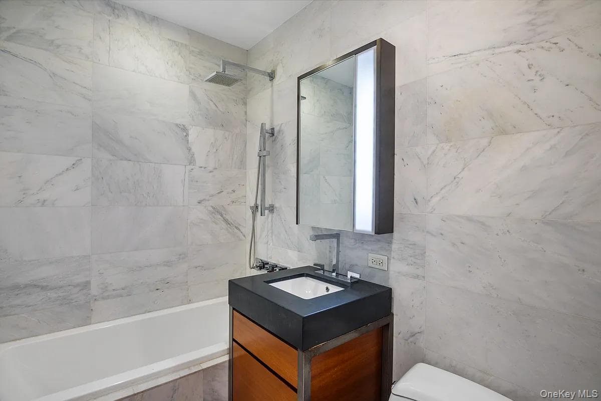 75 Wall Street Unit: 24D thumbnail 10