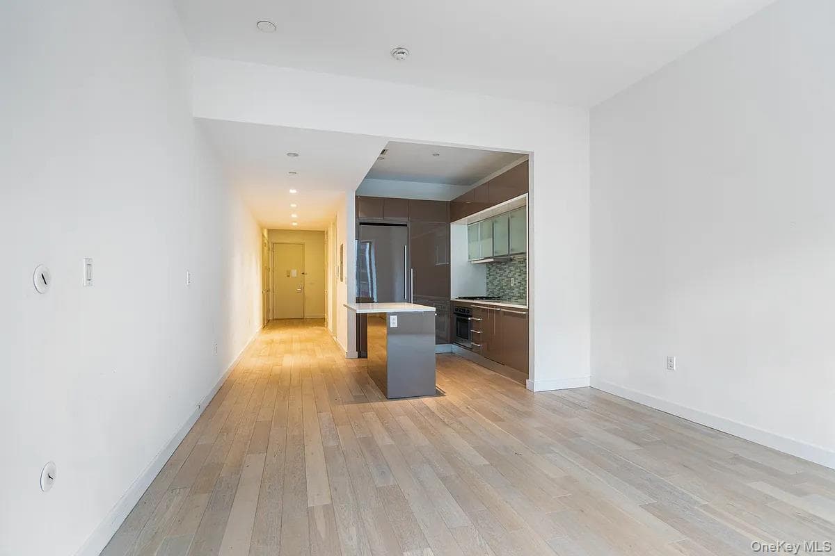 75 Wall Street Unit: 24D thumbnail 6