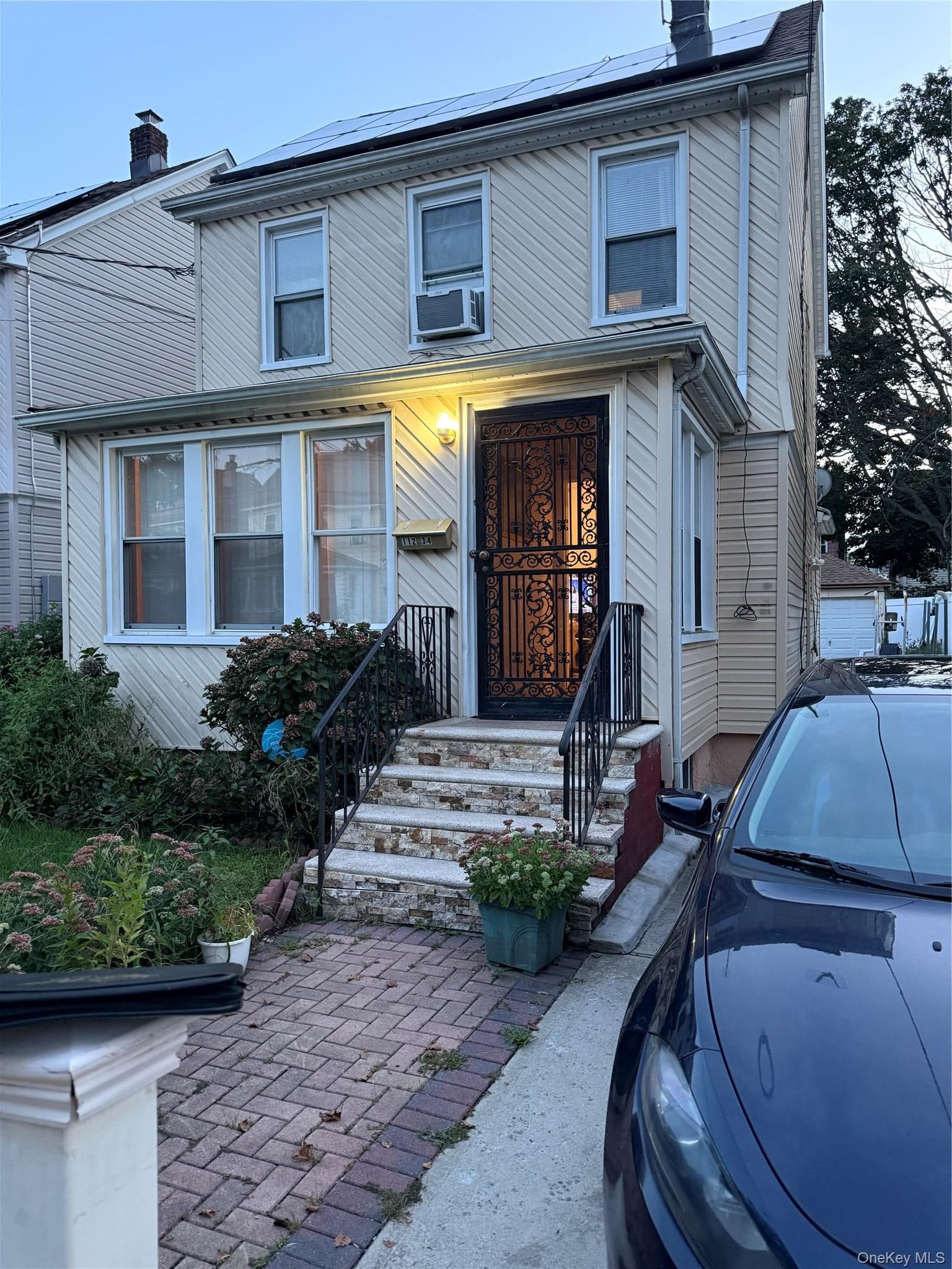 112-34 203rd Street photo 1