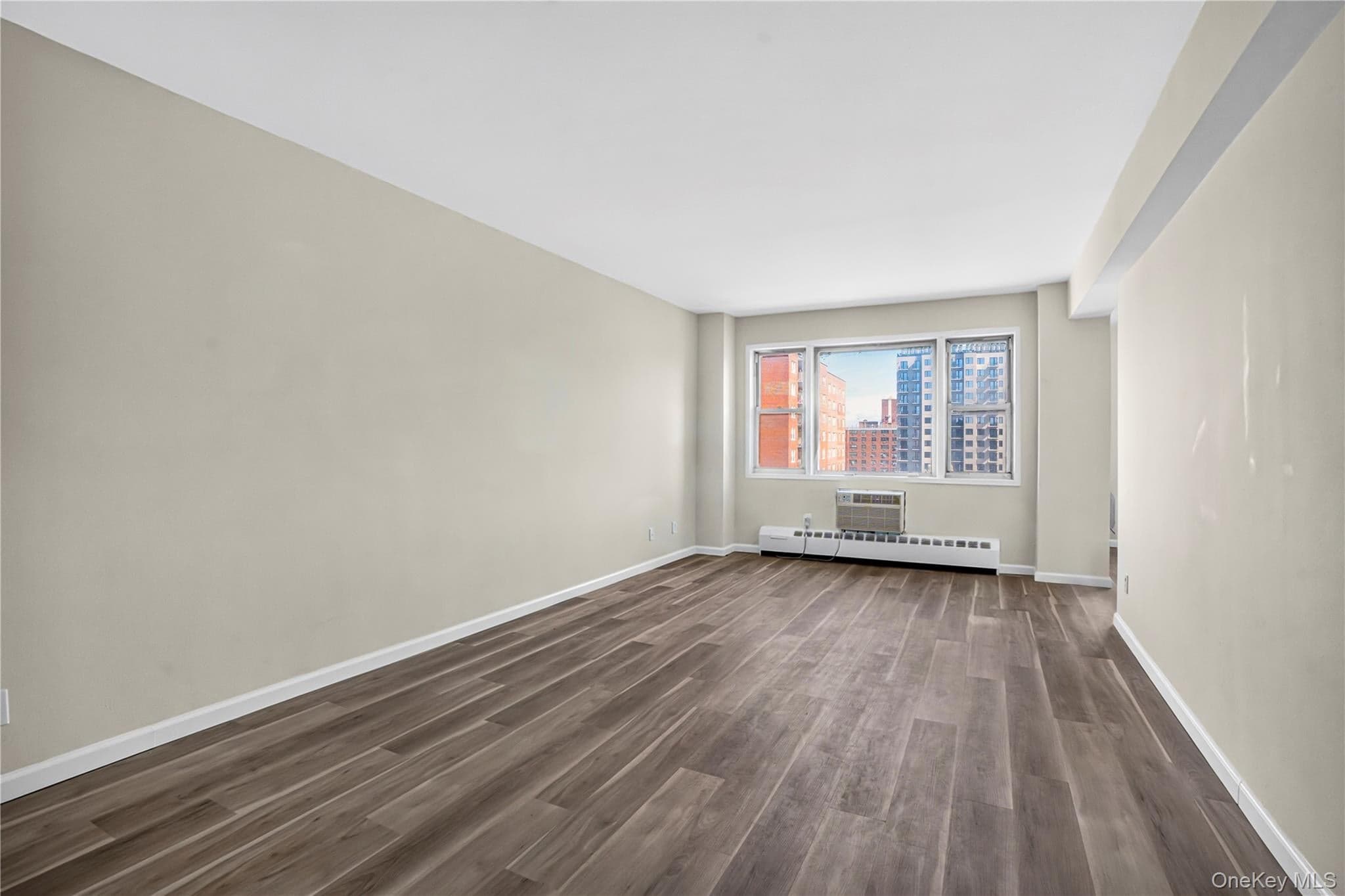 8915 Parsons Boulevard Unit: 11D thumbnail 8