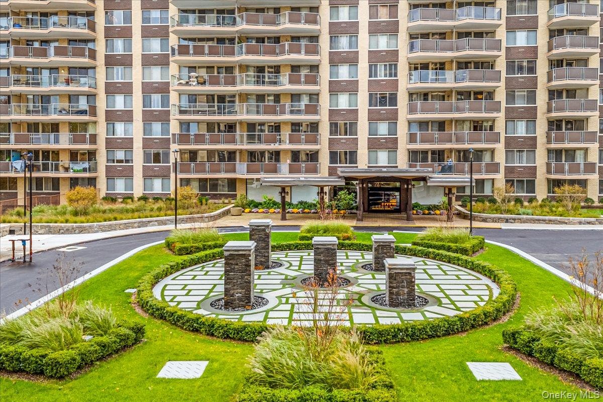 18-15 215th Street Unit: 10D thumbnail 28