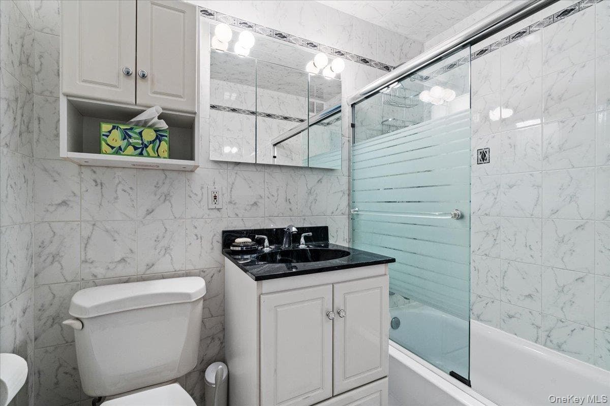 18-15 215th Street Unit: 10D thumbnail 16