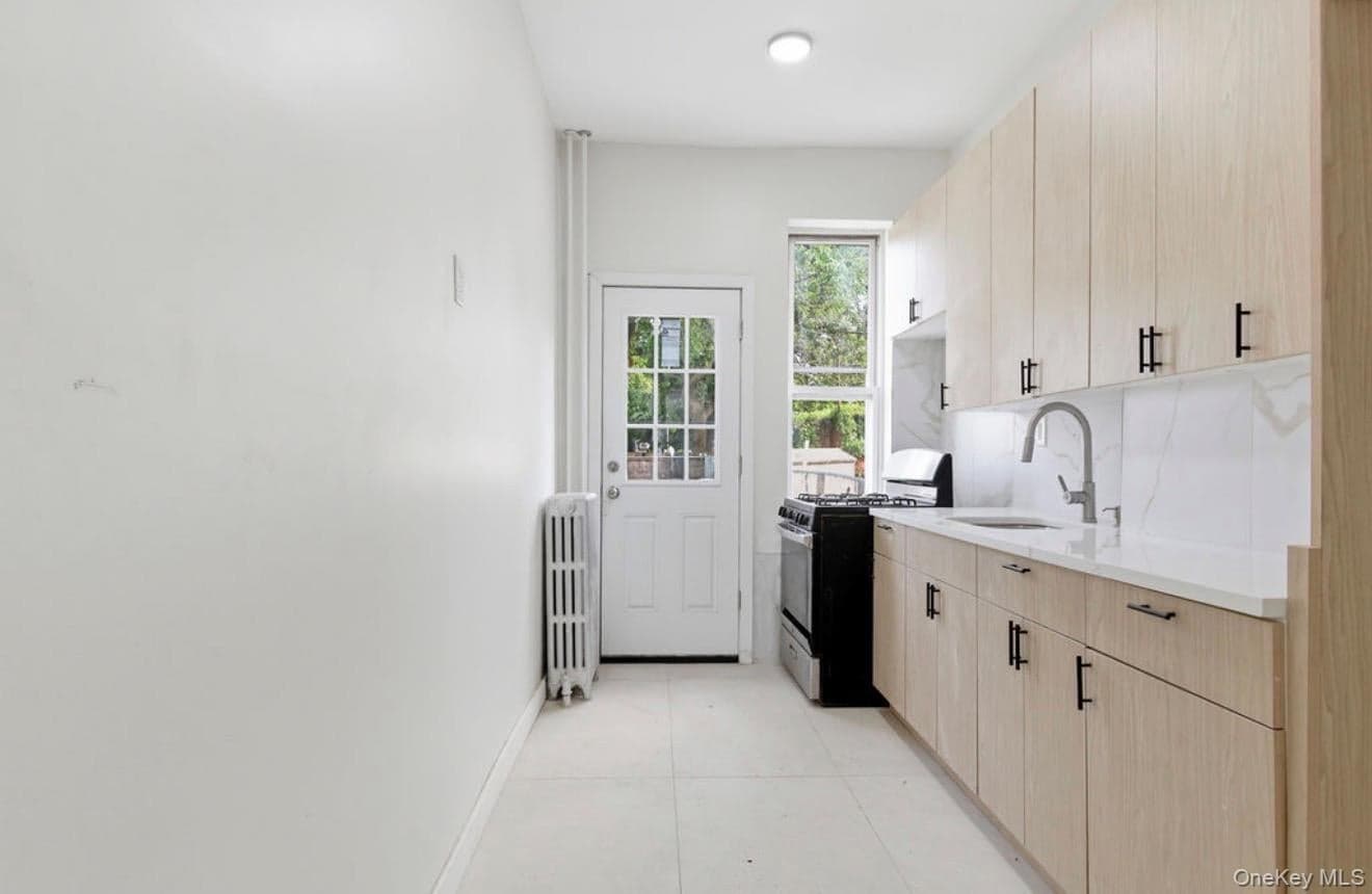 3412 Atlantic Avenue thumbnail 6