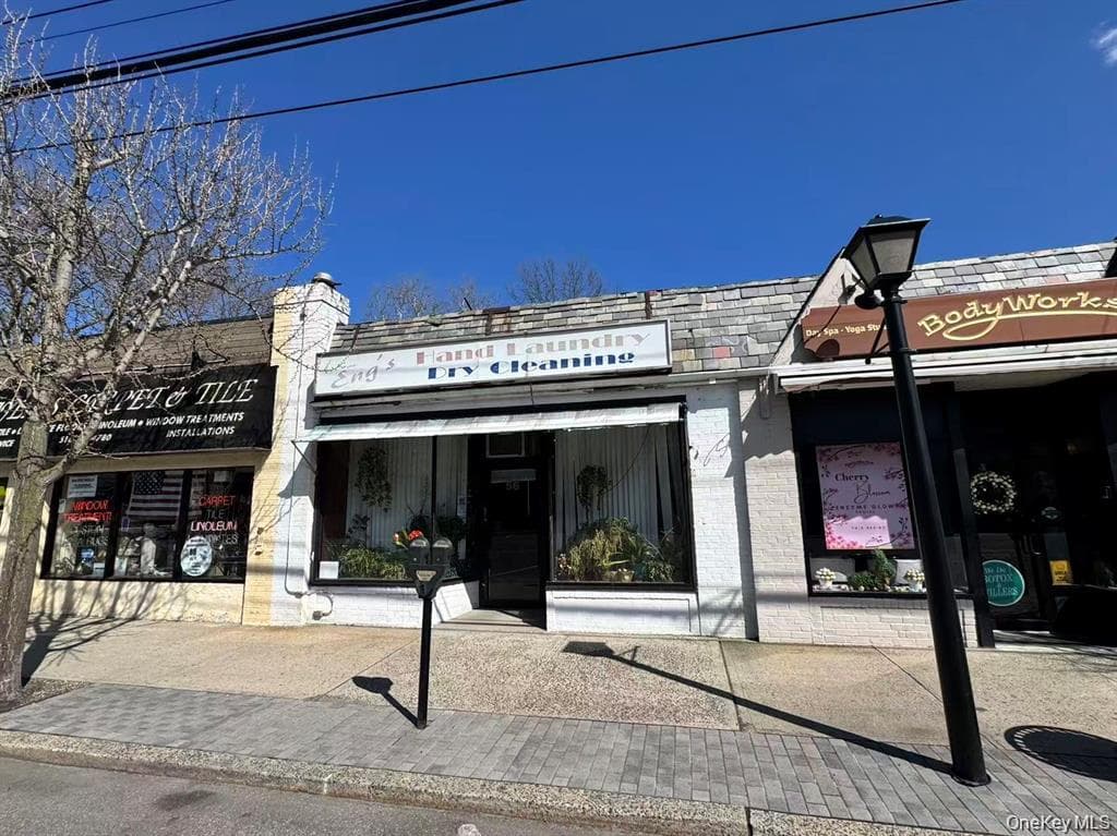 56 Covert Avenue, Garden City