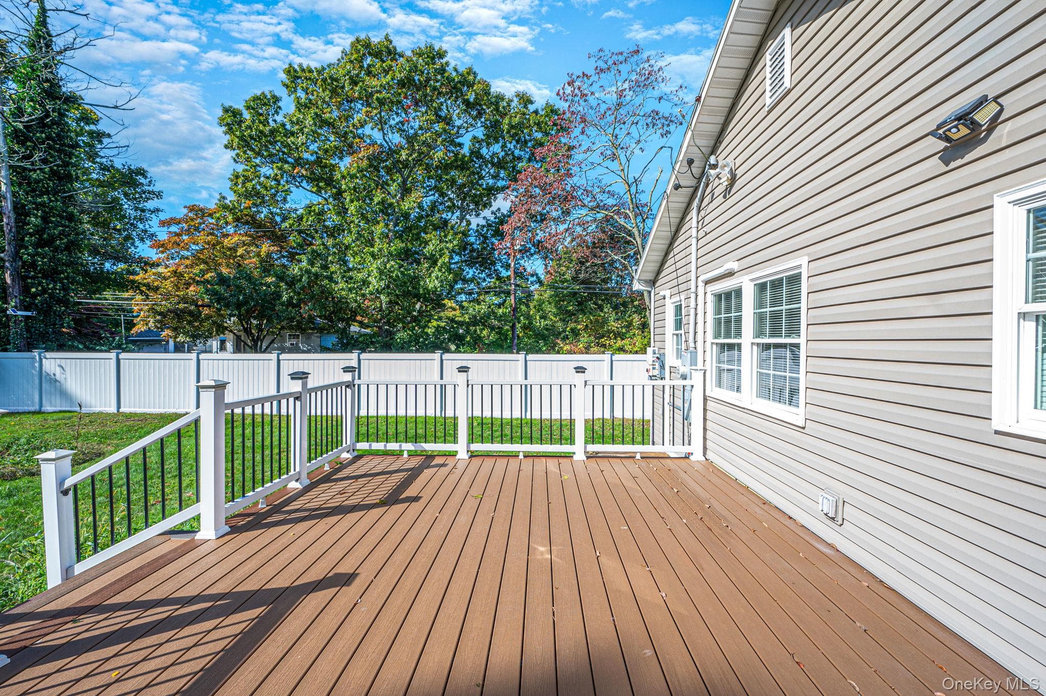 207 Laurelton Drive thumbnail 28
