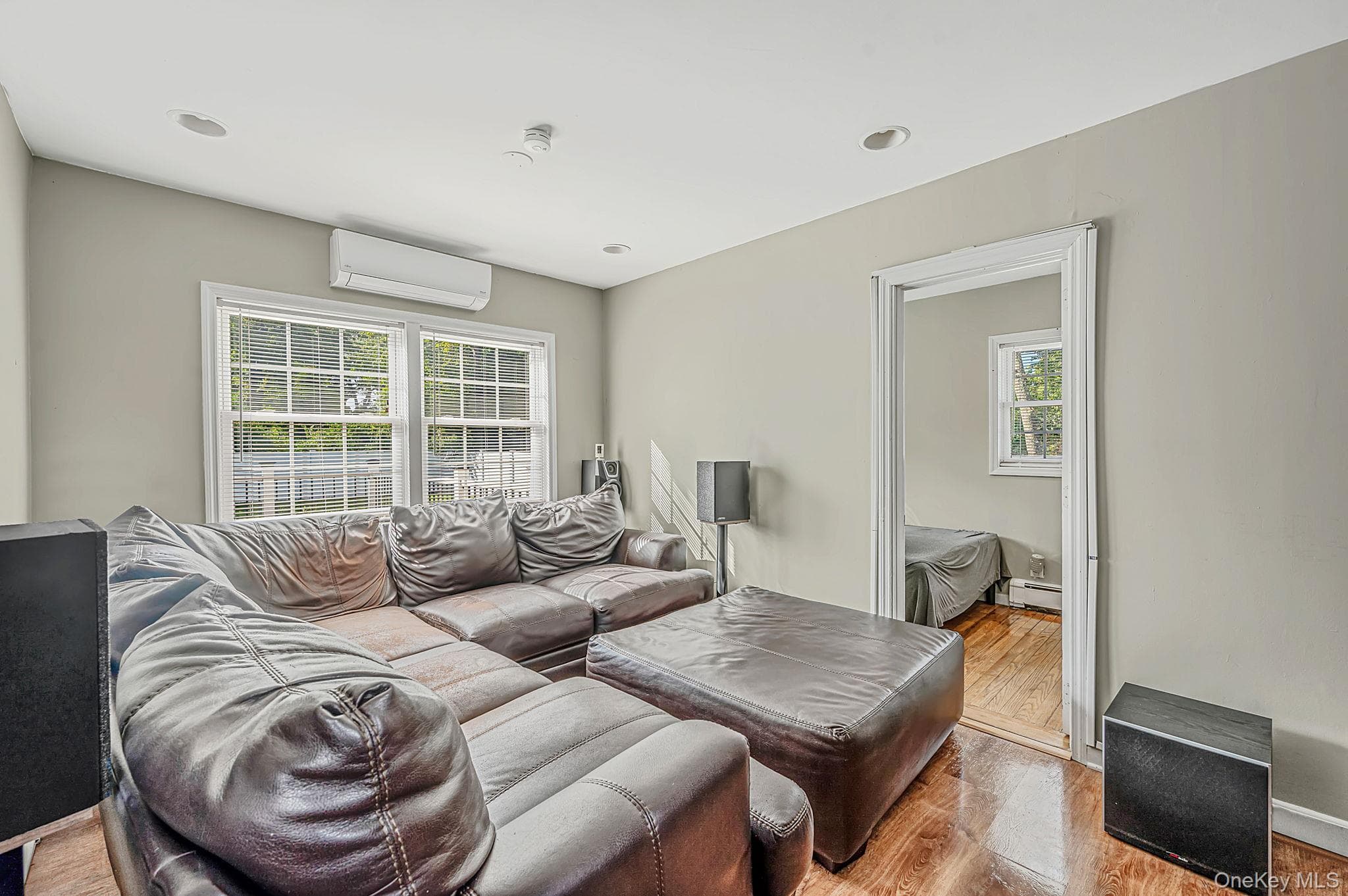 207 Laurelton Drive thumbnail 8