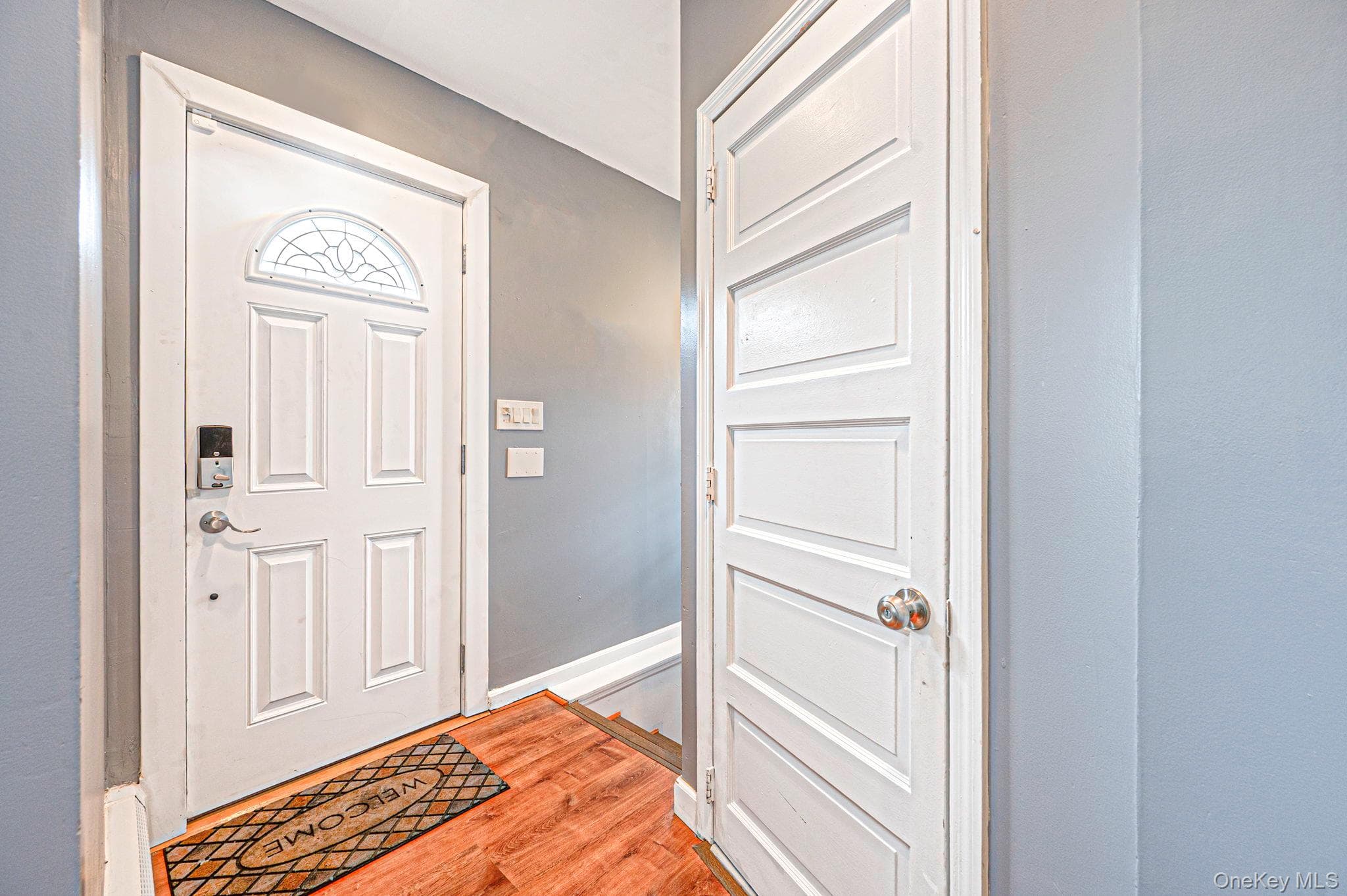 207 Laurelton Drive thumbnail 3