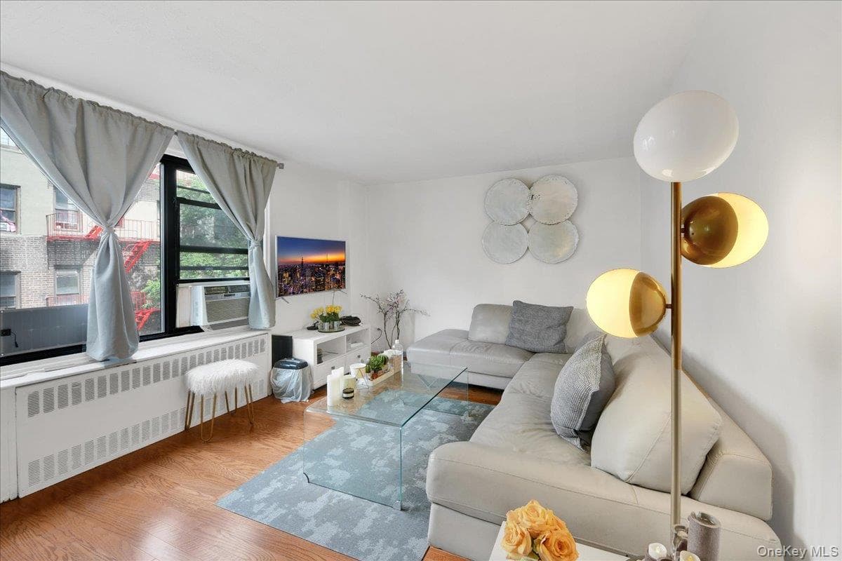 2835 Webb Avenue Unit: 4B, Bronx