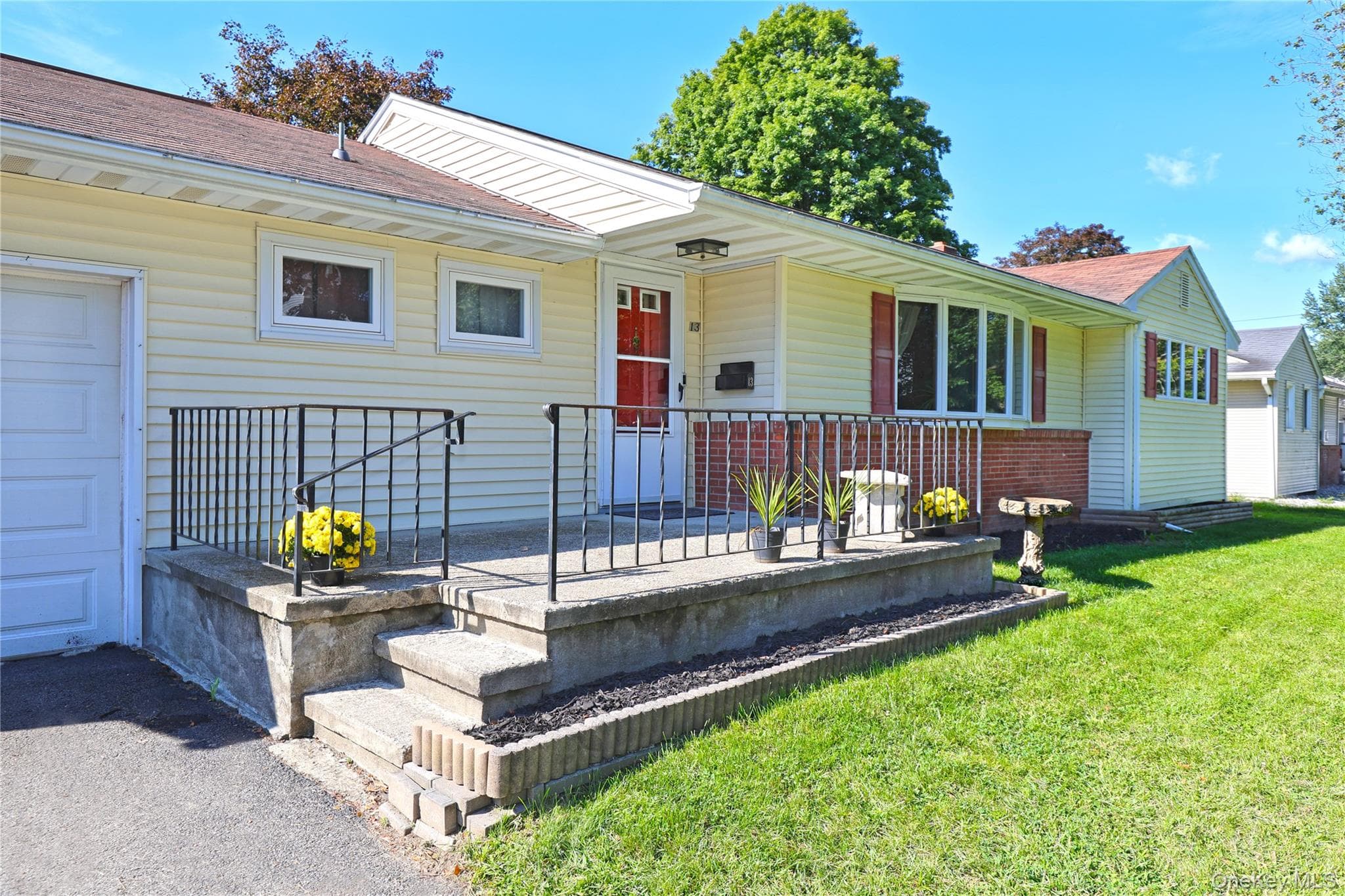 13 Edith Avenue thumbnail 2