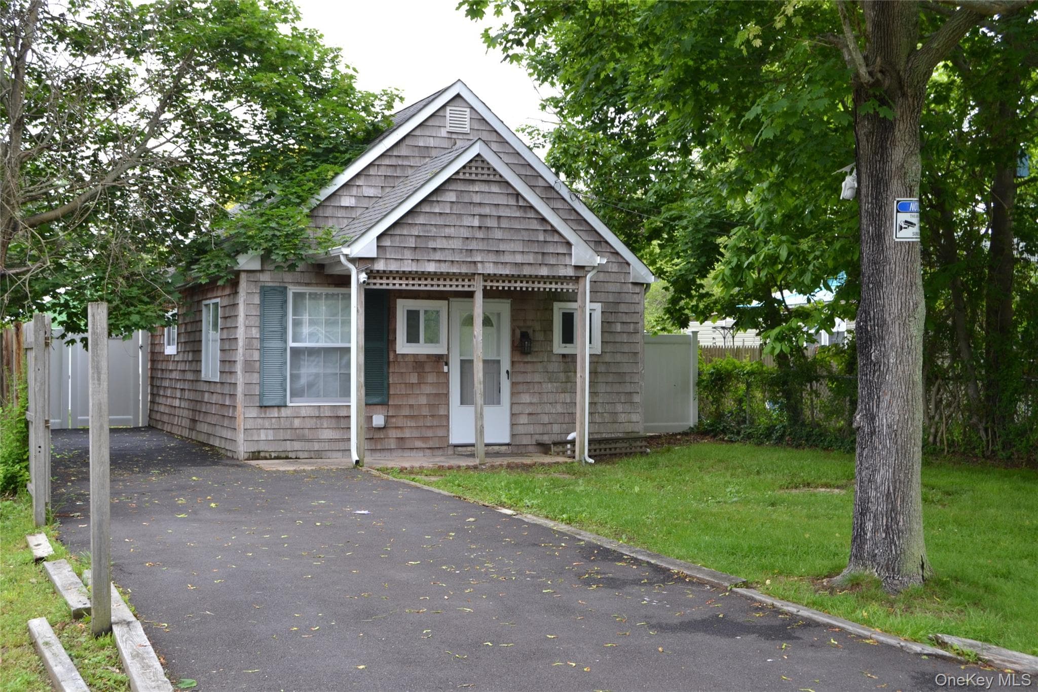 60 Huguenot Drive thumbnail 3