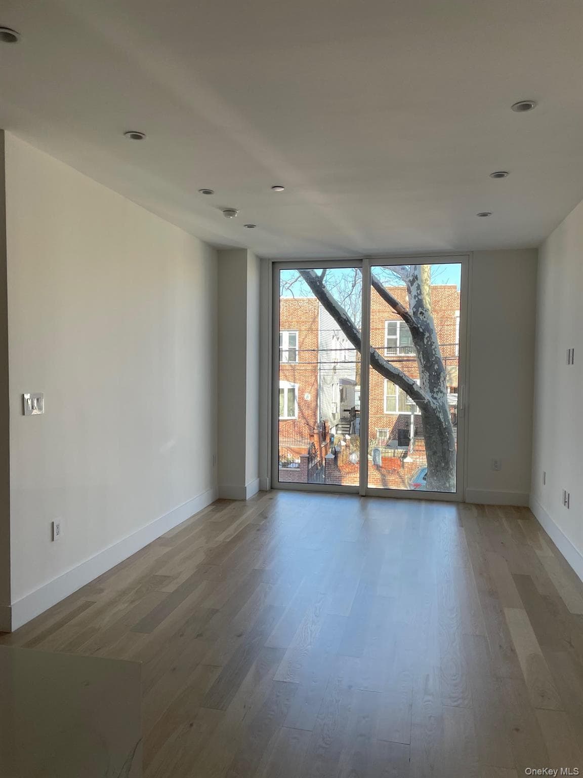 19-14 21st Road Unit: 2A thumbnail 8