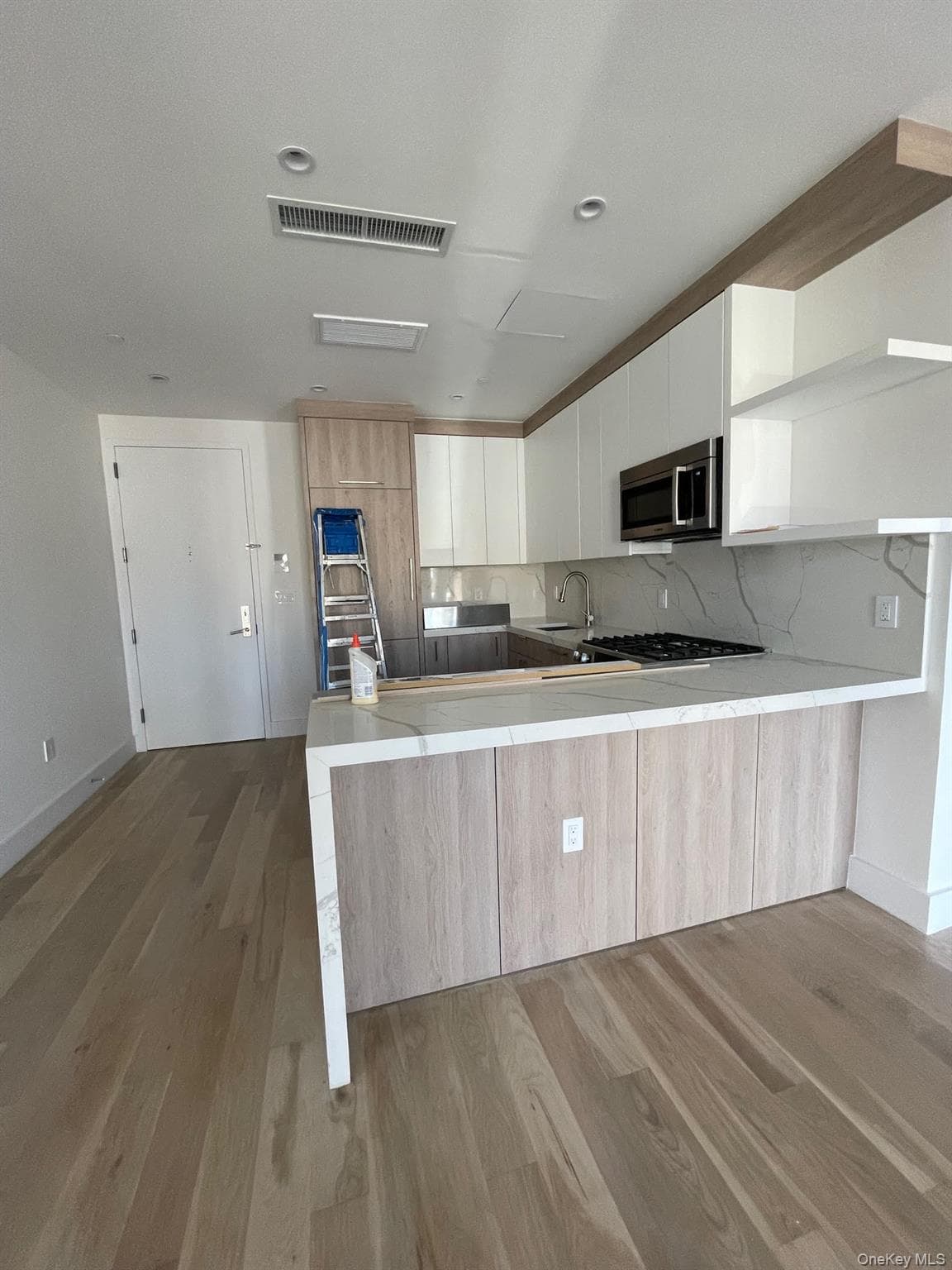 19-14 21st Road Unit: 2A thumbnail 11