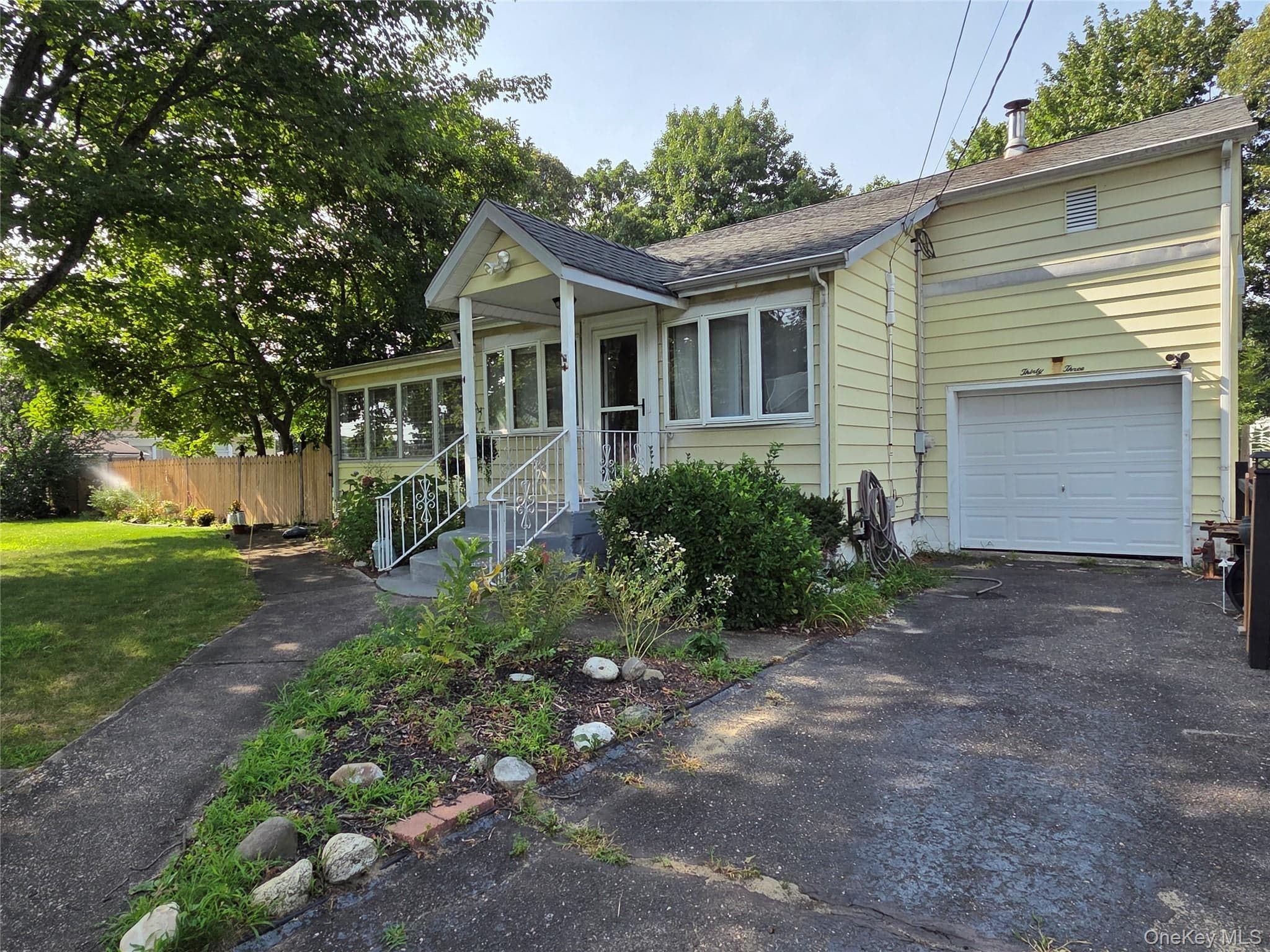 33 Elmwood Avenue thumbnail 4