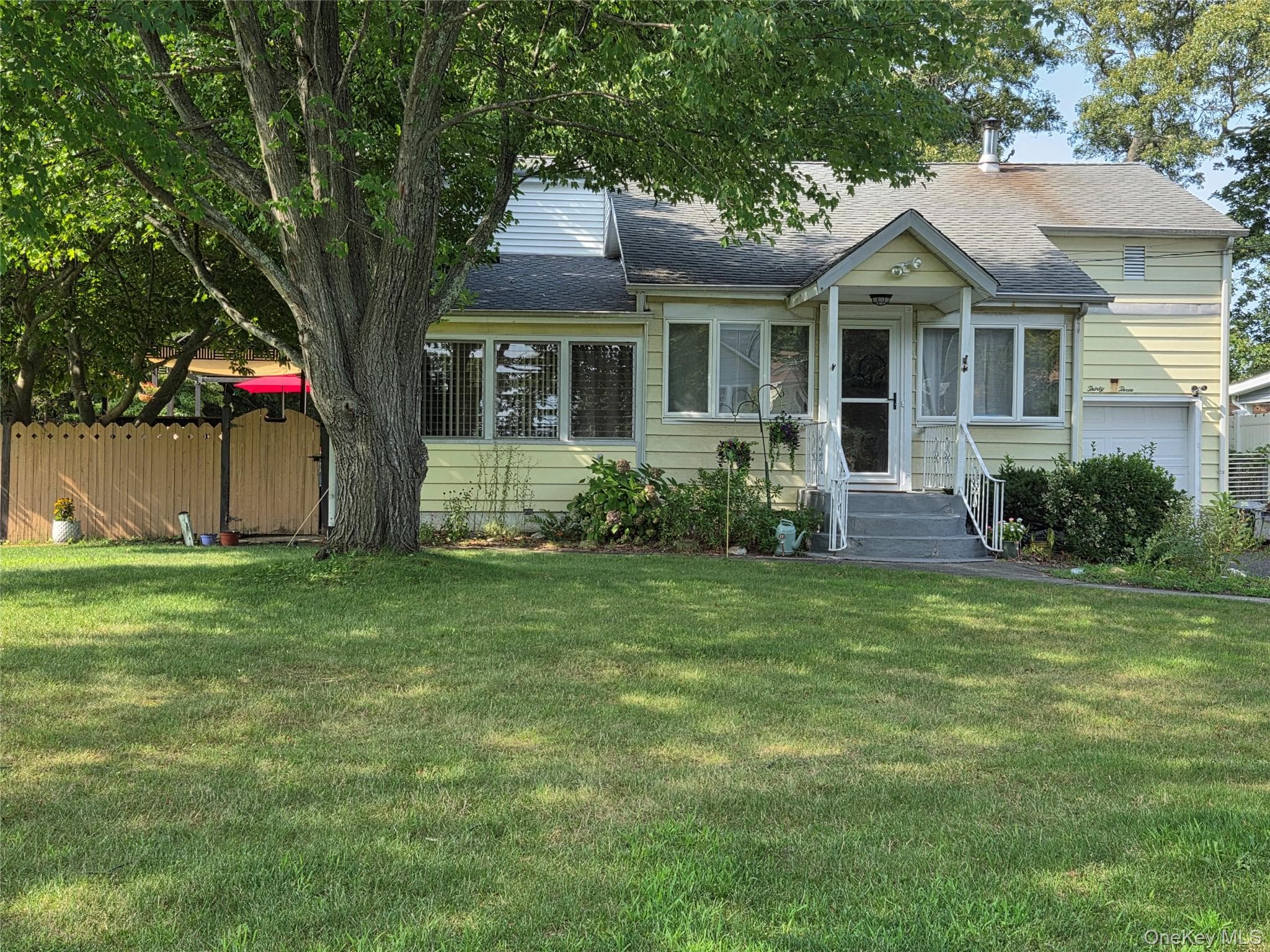 33 Elmwood Avenue thumbnail 3