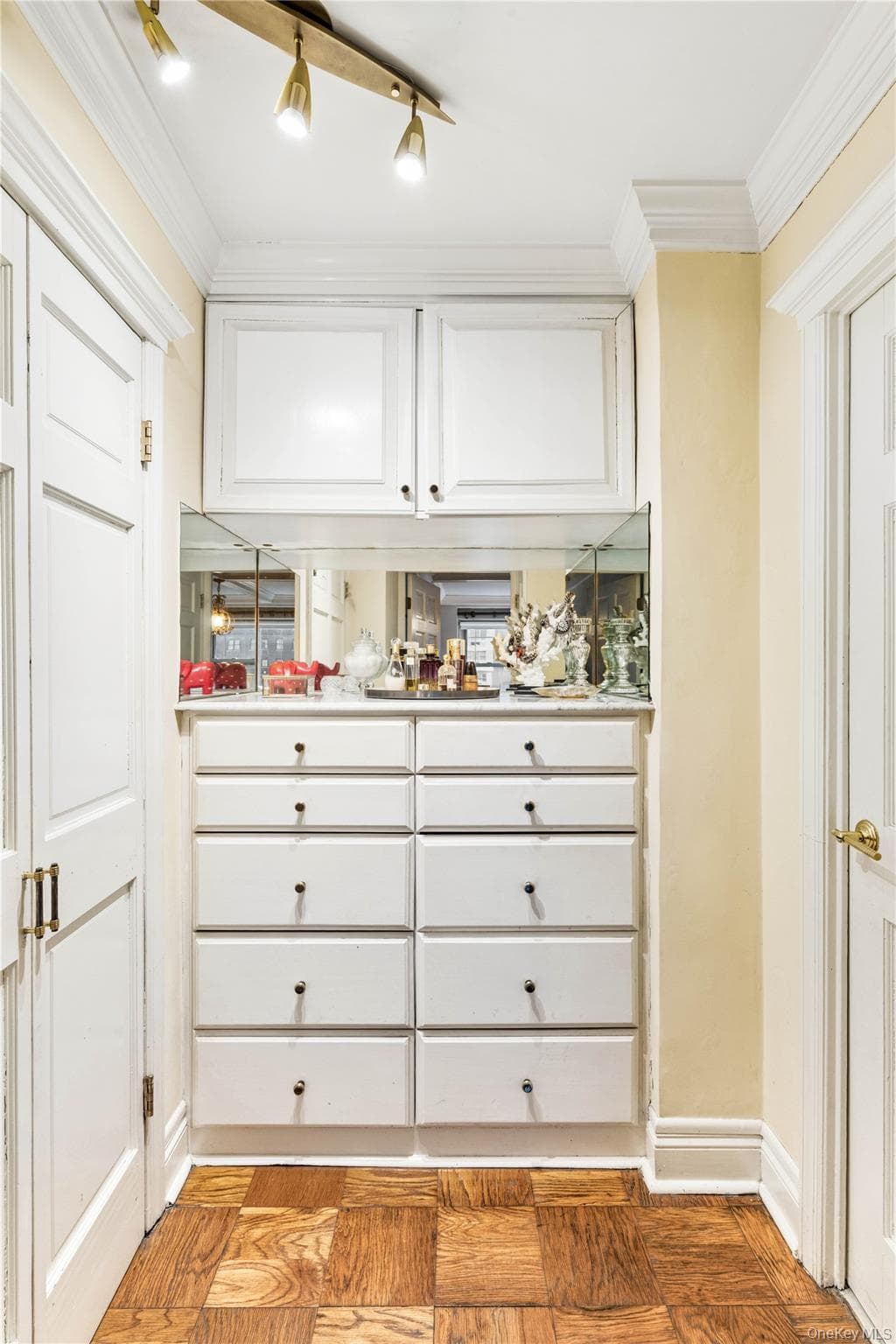 153 E 57th Street Unit: 10D thumbnail 3