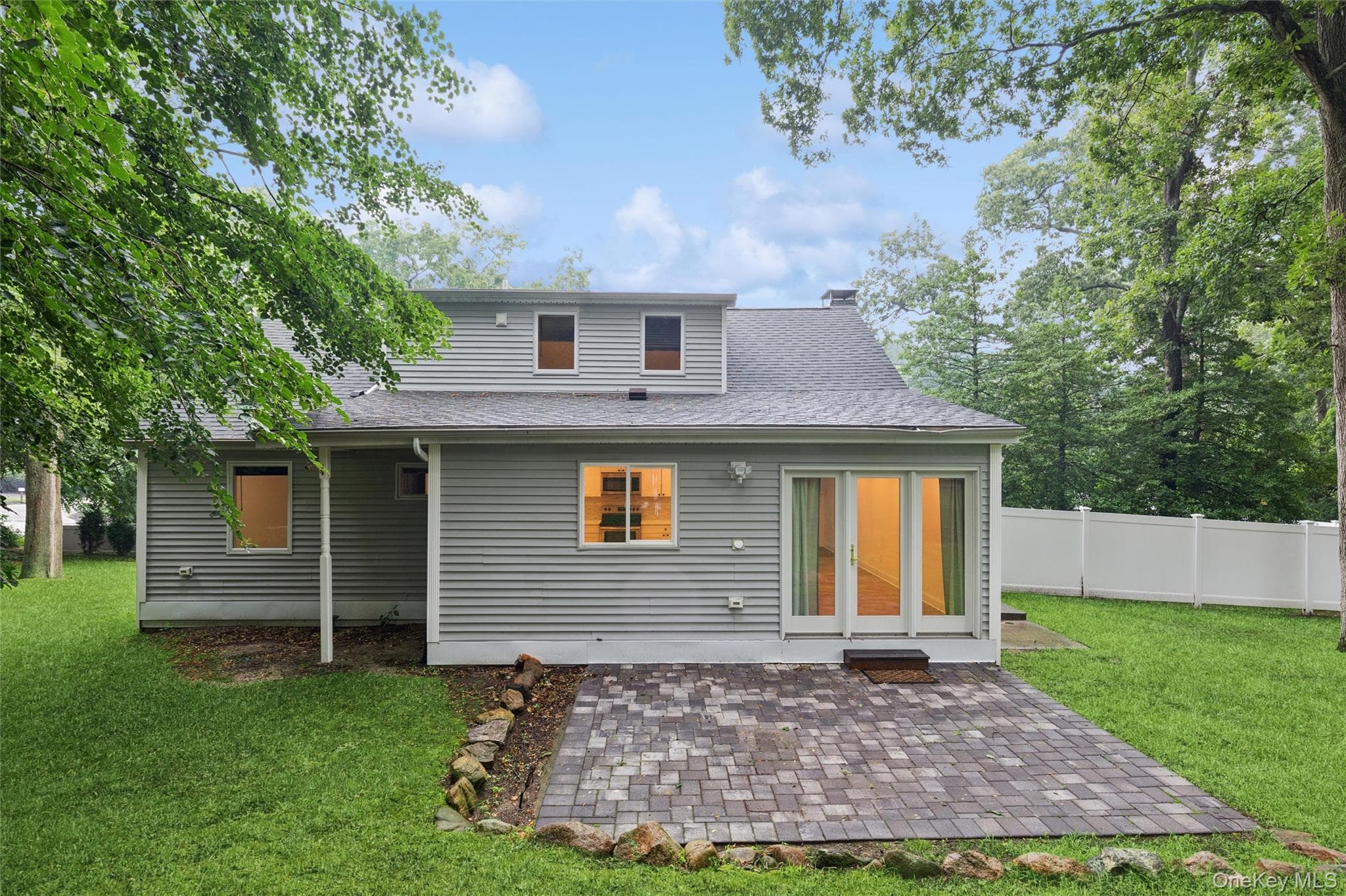 2639 N Wading River Road thumbnail 4