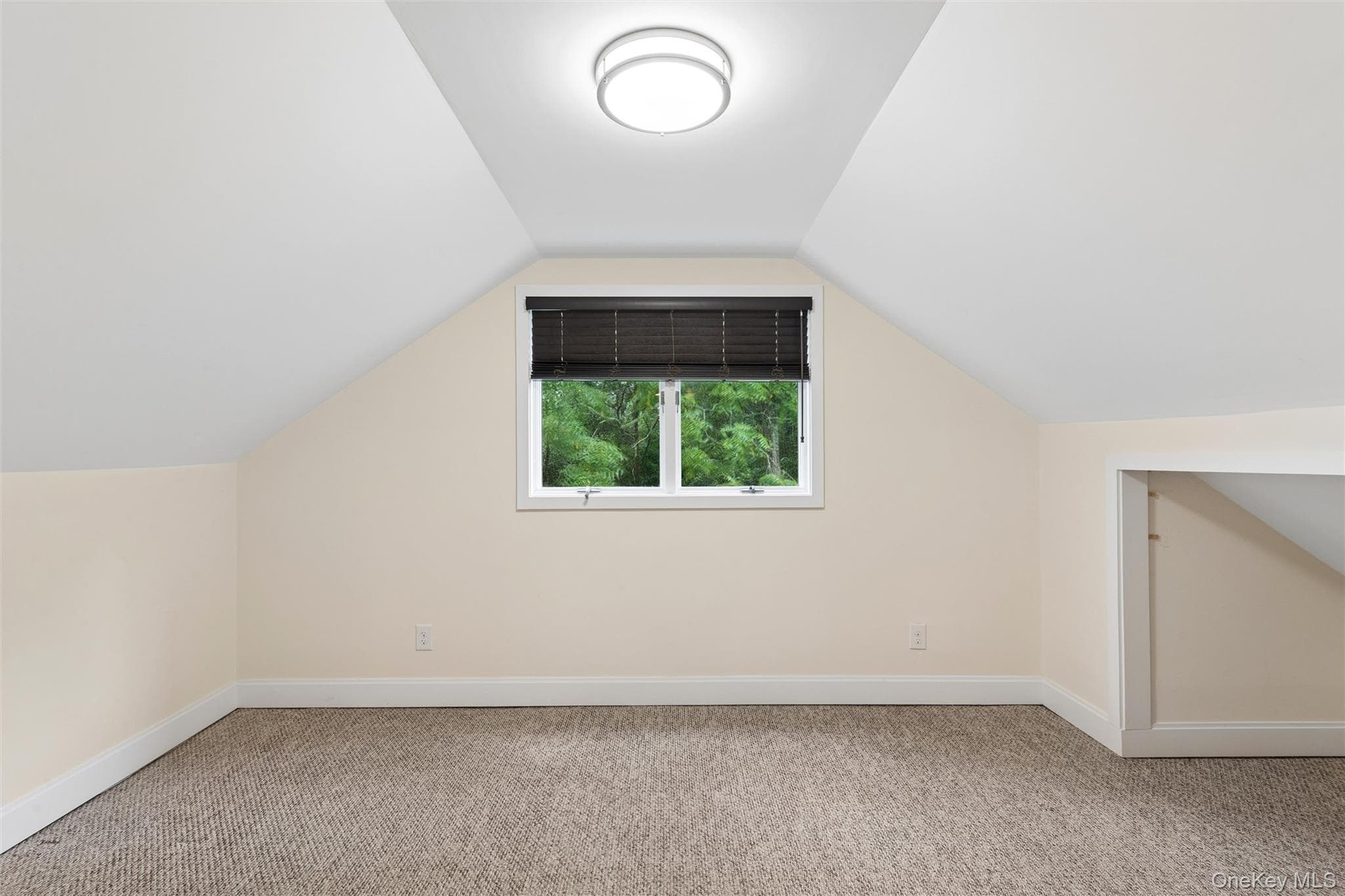 2639 N Wading River Road thumbnail 18