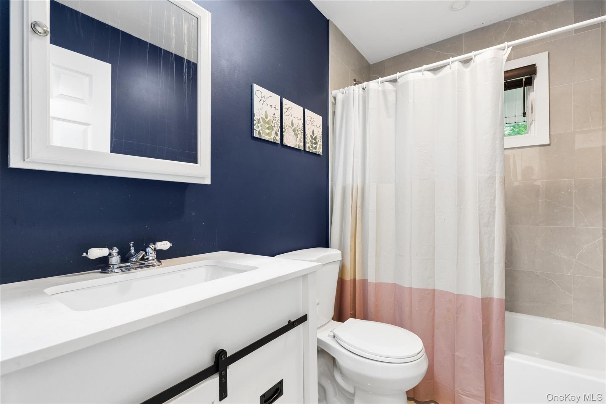 2639 N Wading River Road thumbnail 17