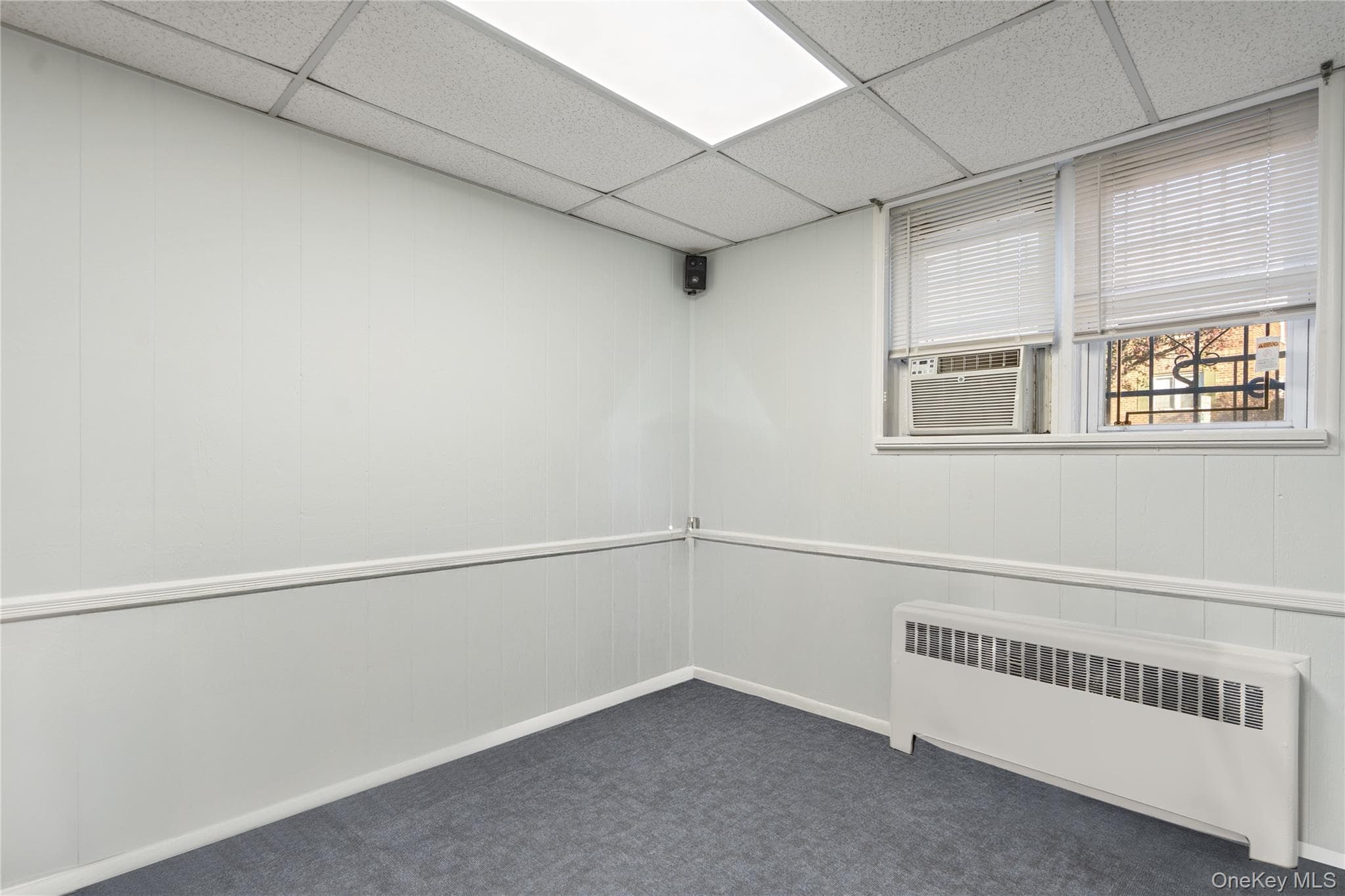200 N Village Avenue Unit: 100 thumbnail 9