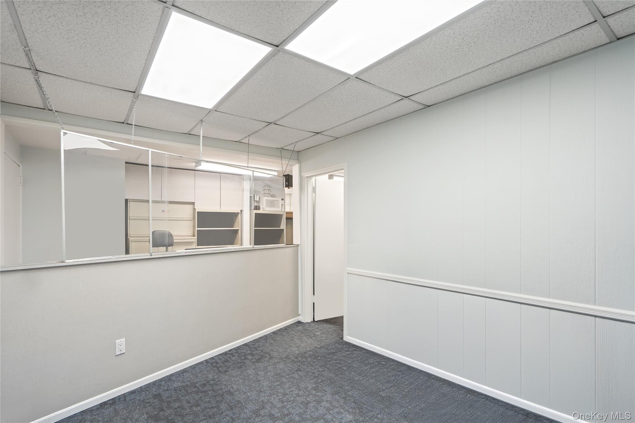 200 N Village Avenue Unit: 100 thumbnail 11