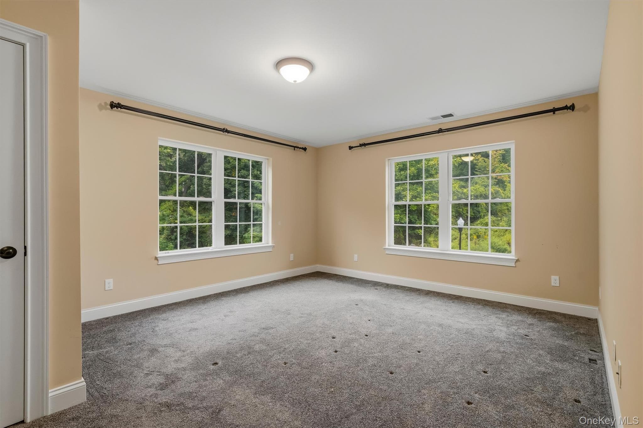 809 Fairway Court thumbnail 28