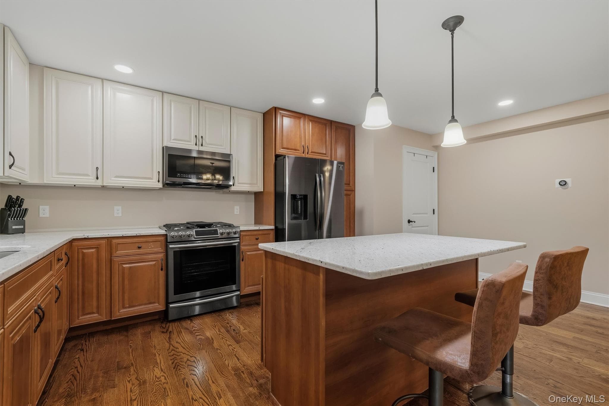 809 Fairway Court thumbnail 13