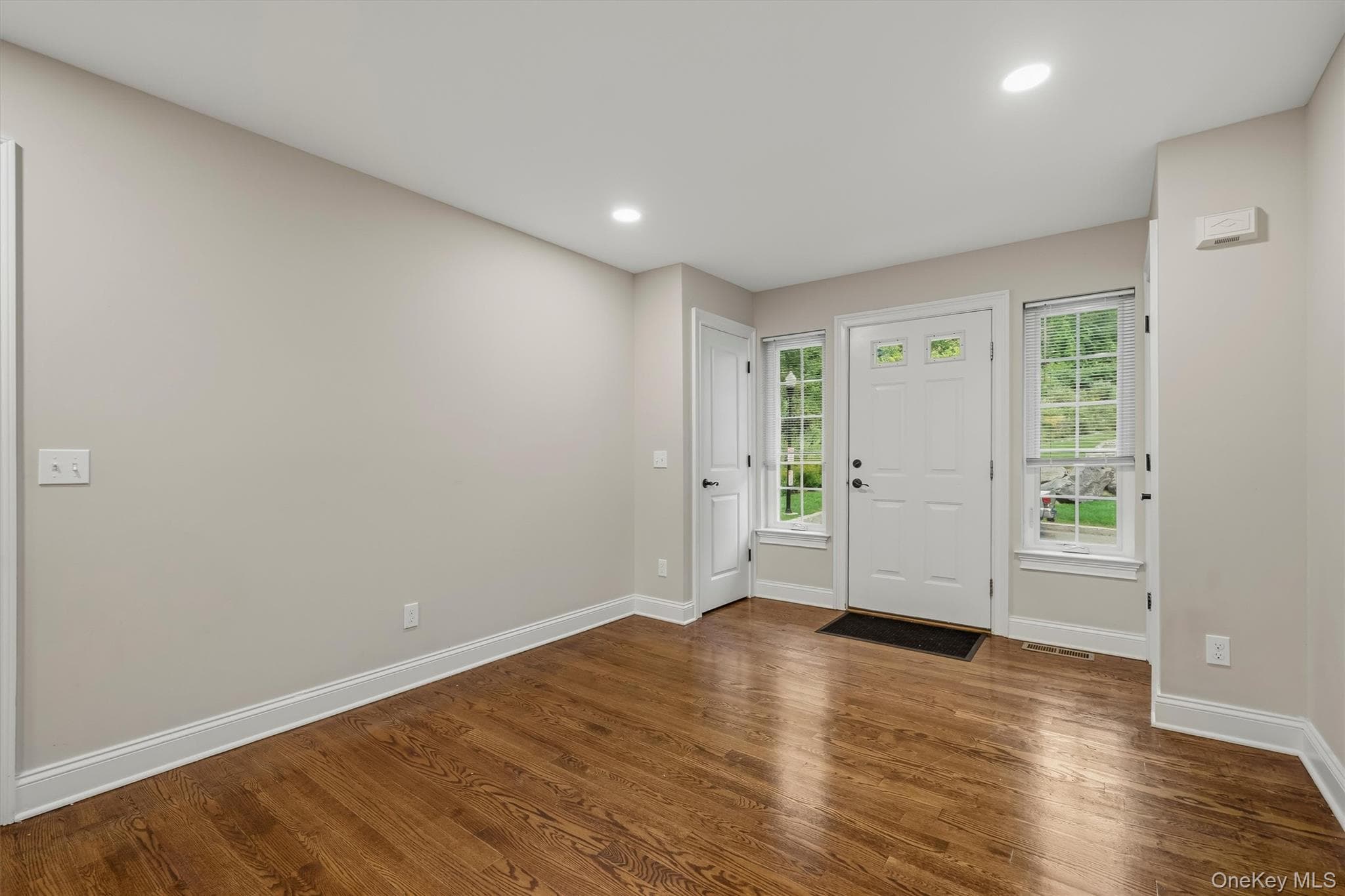 809 Fairway Court thumbnail 4