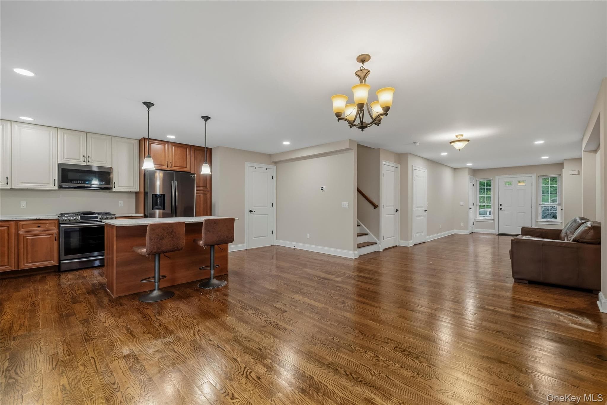809 Fairway Court thumbnail 10
