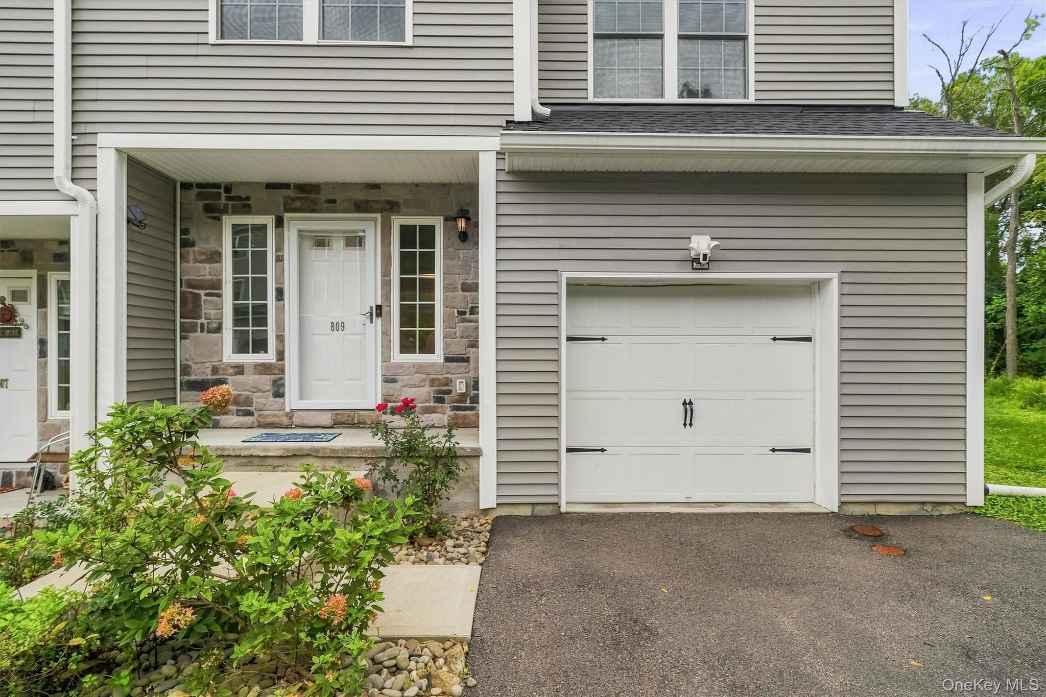 809 Fairway Court thumbnail 3