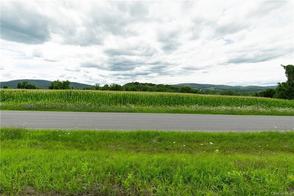 Yonderview Road thumbnail 7