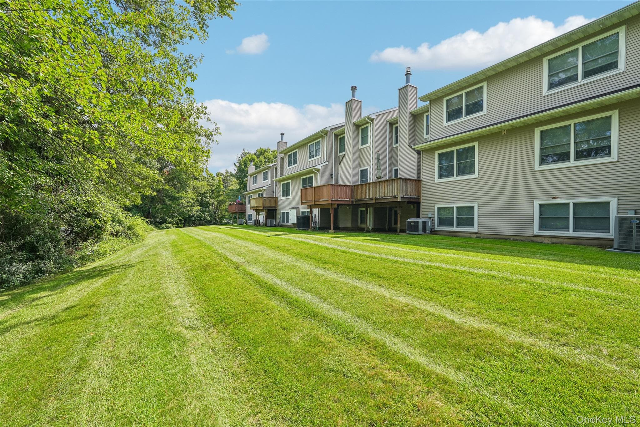 164 N Route 303 Unit: 2 thumbnail 37
