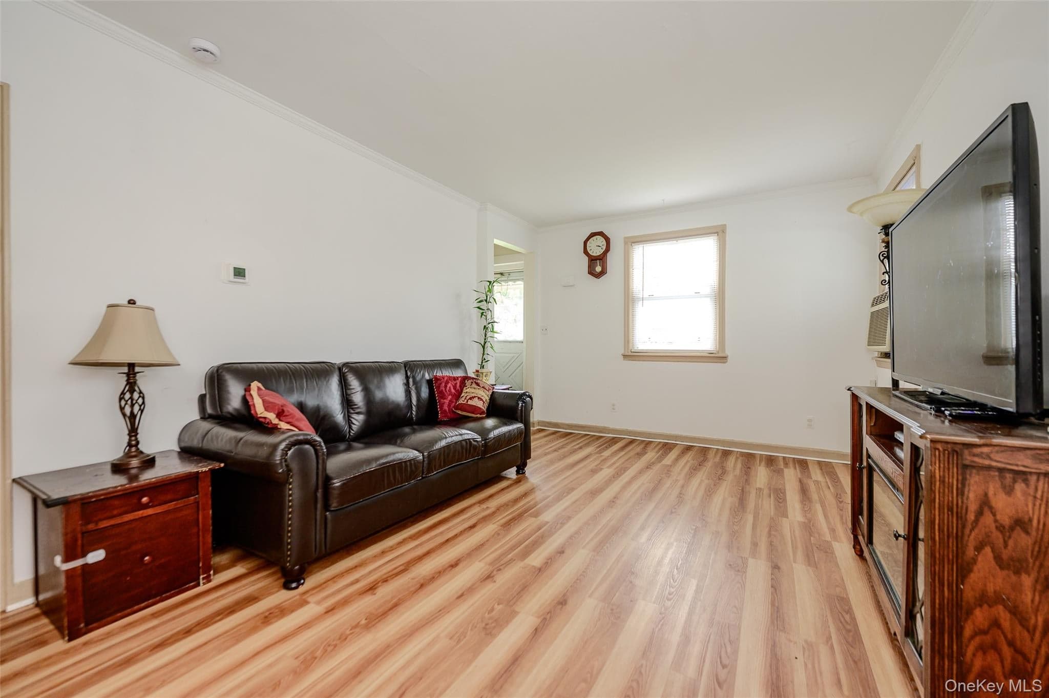 596 Irving Street thumbnail 2