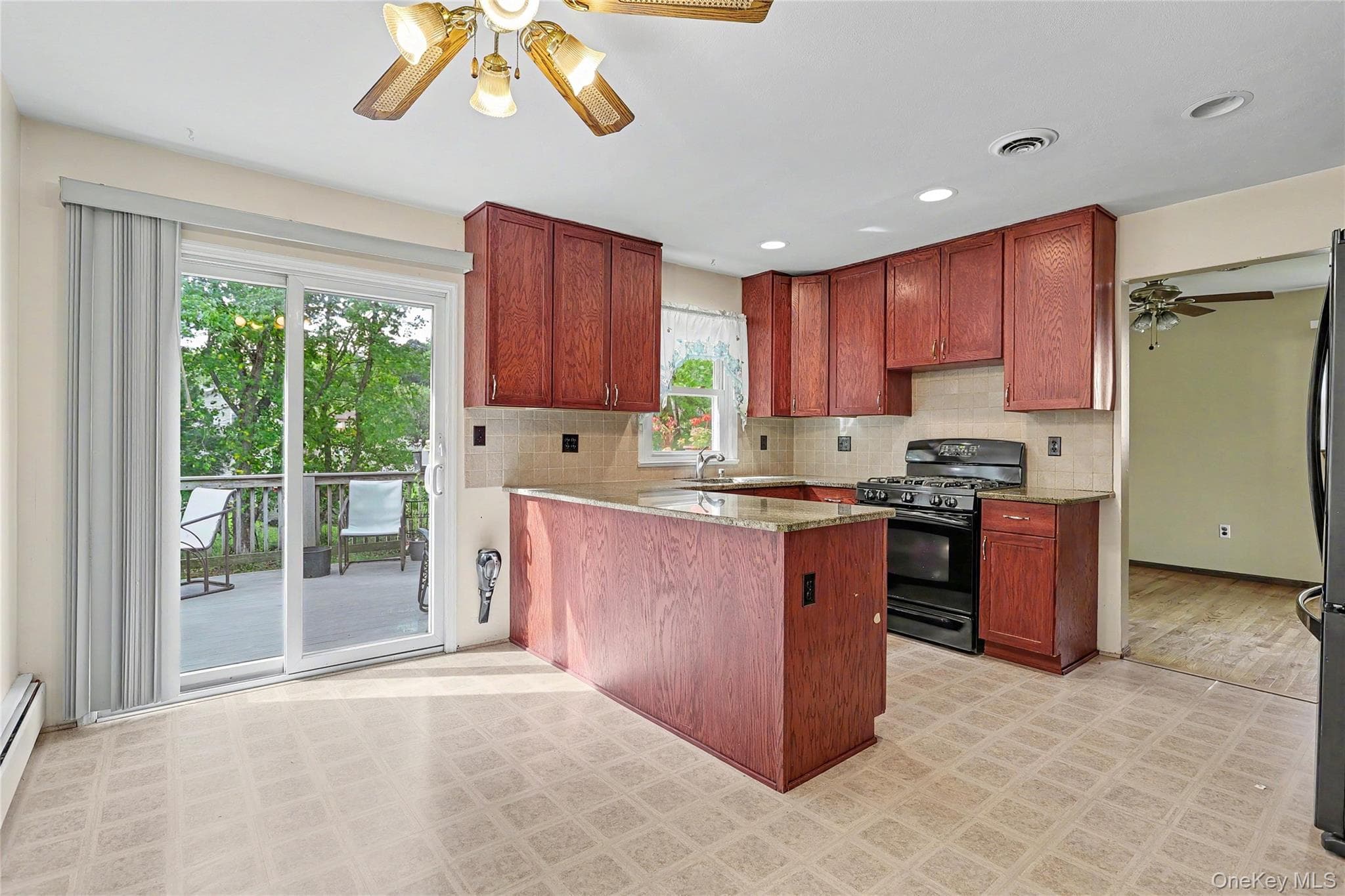 33 Tor View Avenue thumbnail 8