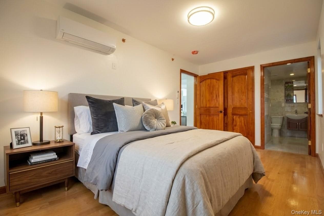 108-38 41st Ave Ave Unit: 2B thumbnail 5