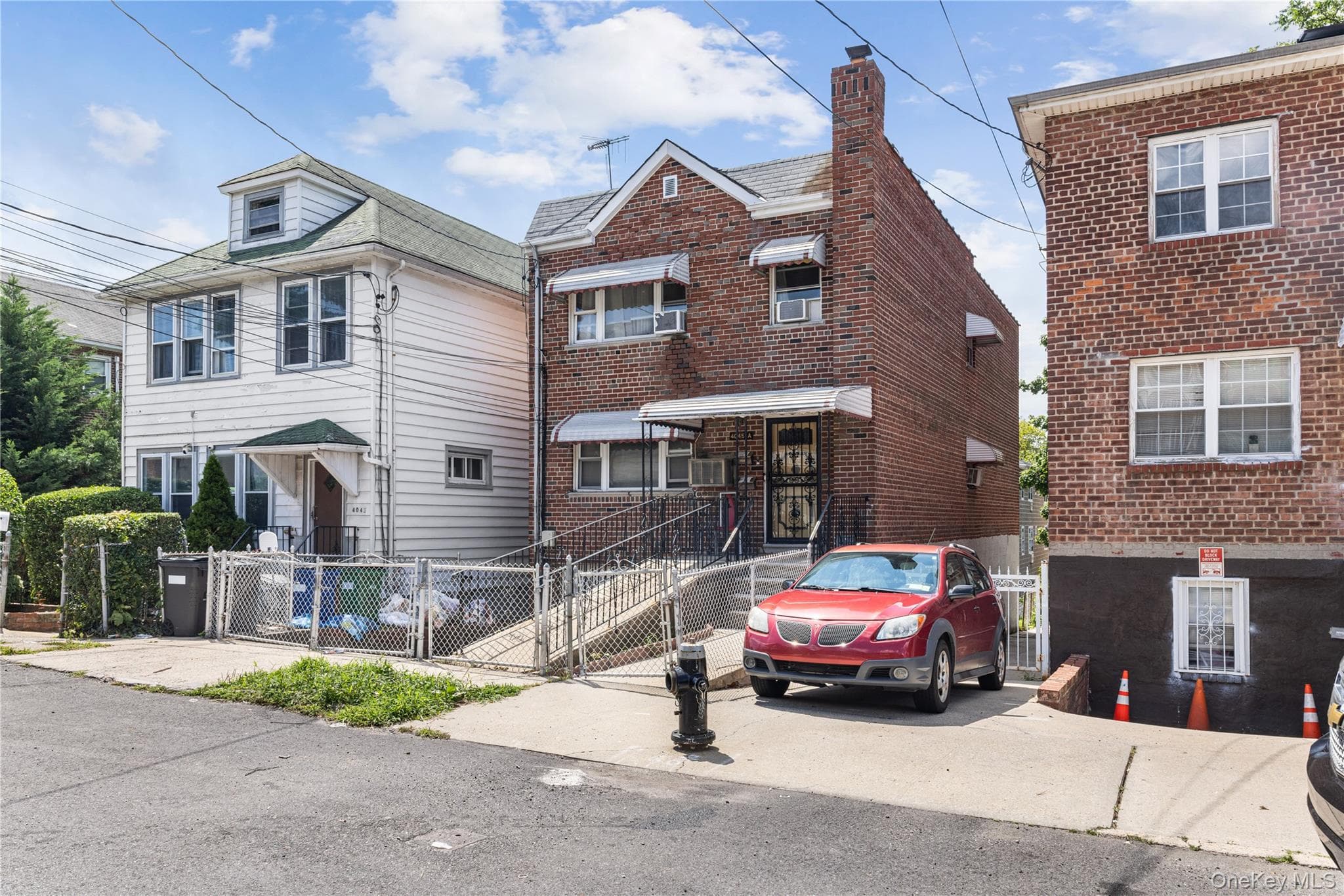 4045 A Wilder Avenue thumbnail 2