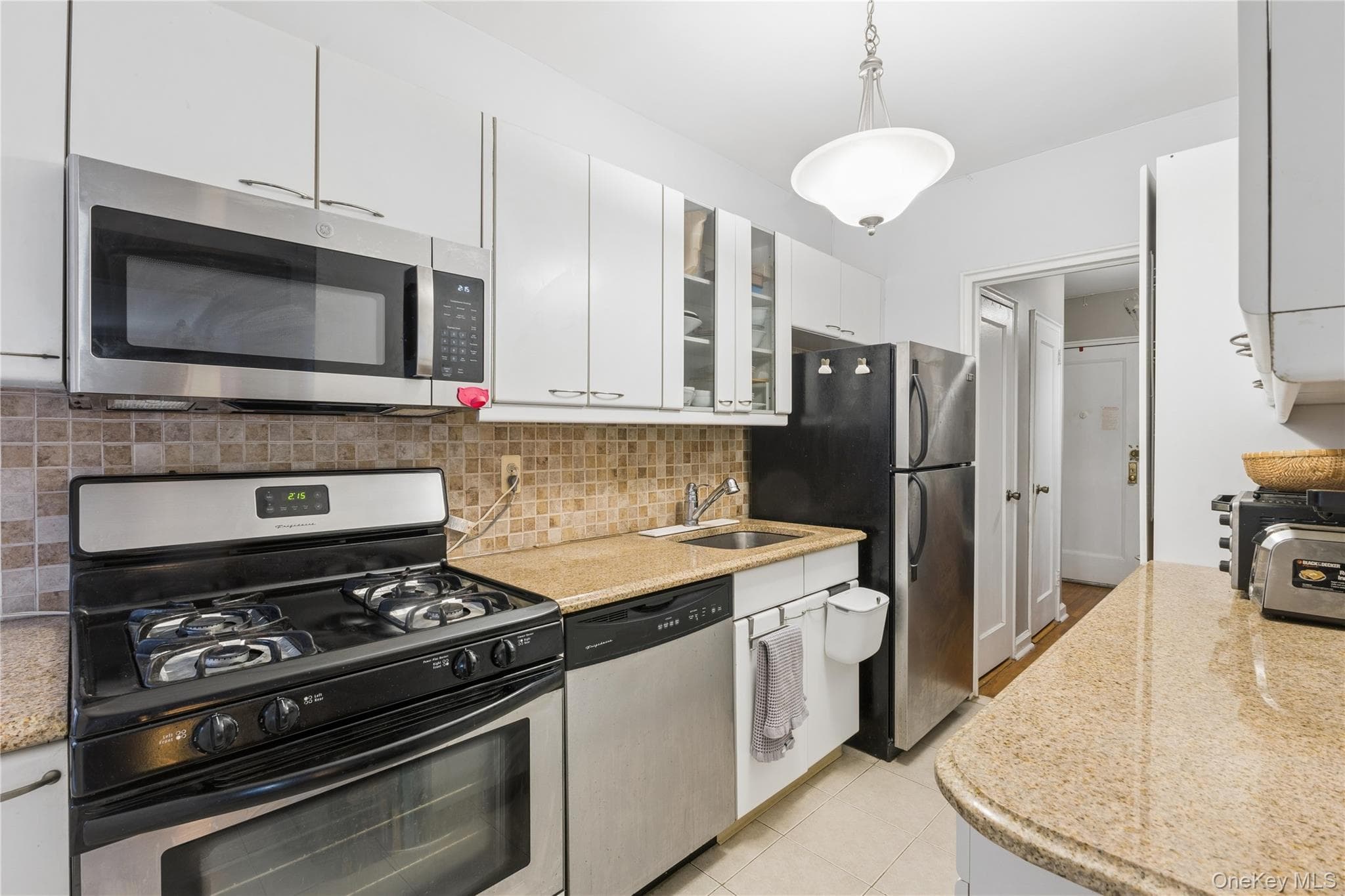 123-35 82 Road Unit: 5M, Kew Gardens