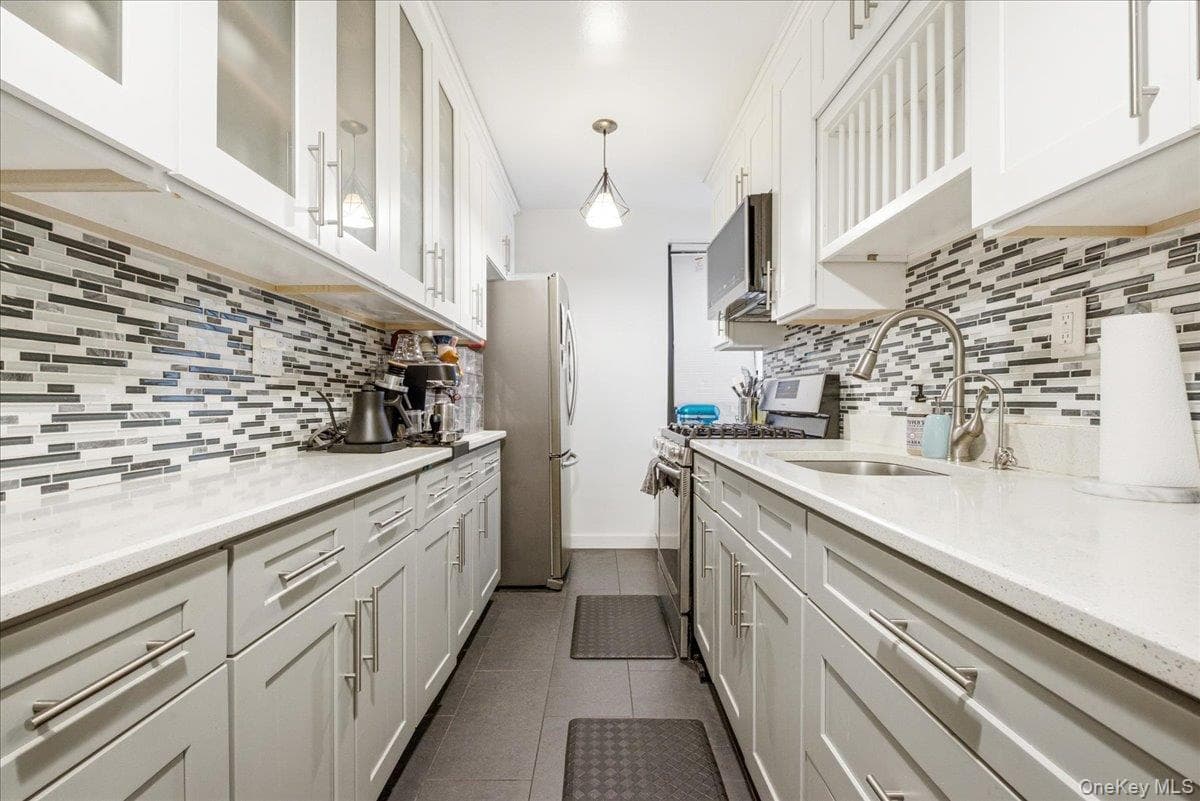 100-11 67th Road Unit: 103 thumbnail 13