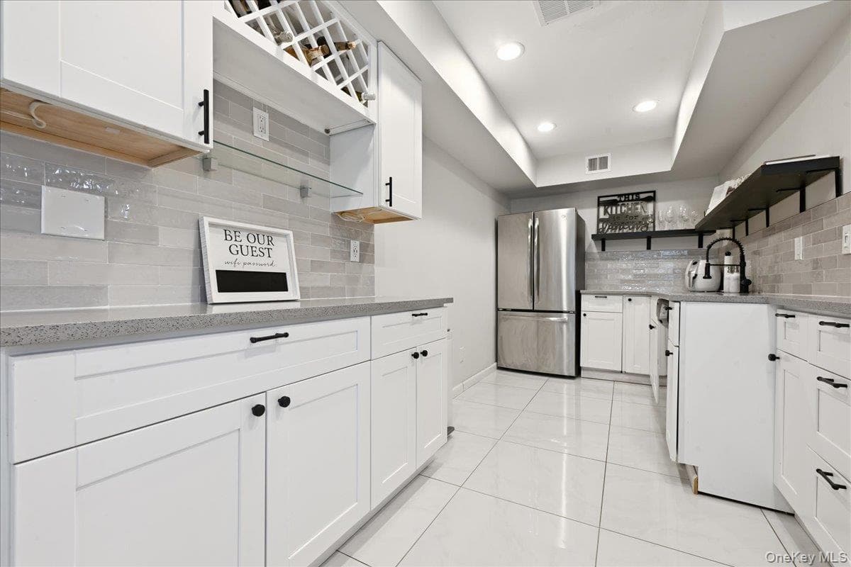 47 Alhambra Drive thumbnail 6