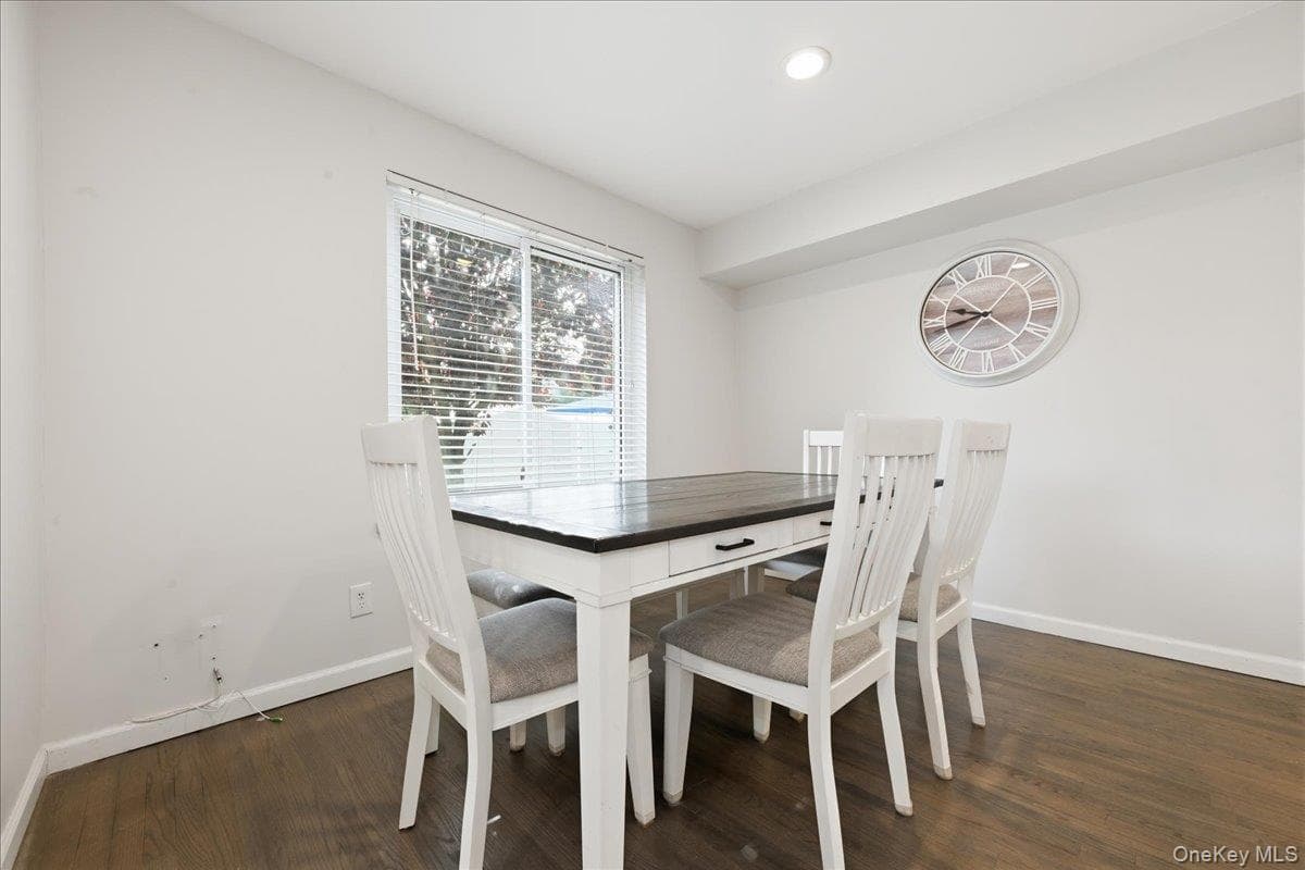 47 Alhambra Drive thumbnail 4