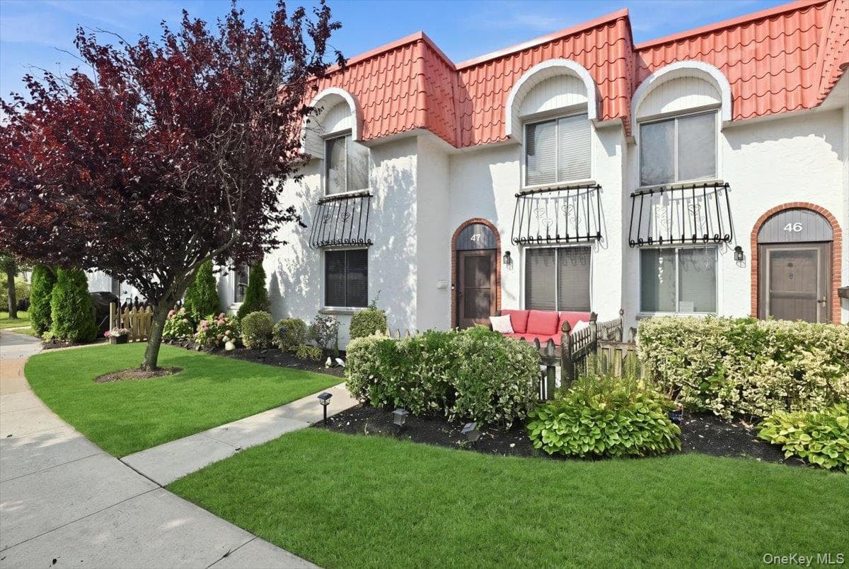 47 Alhambra Drive thumbnail 32