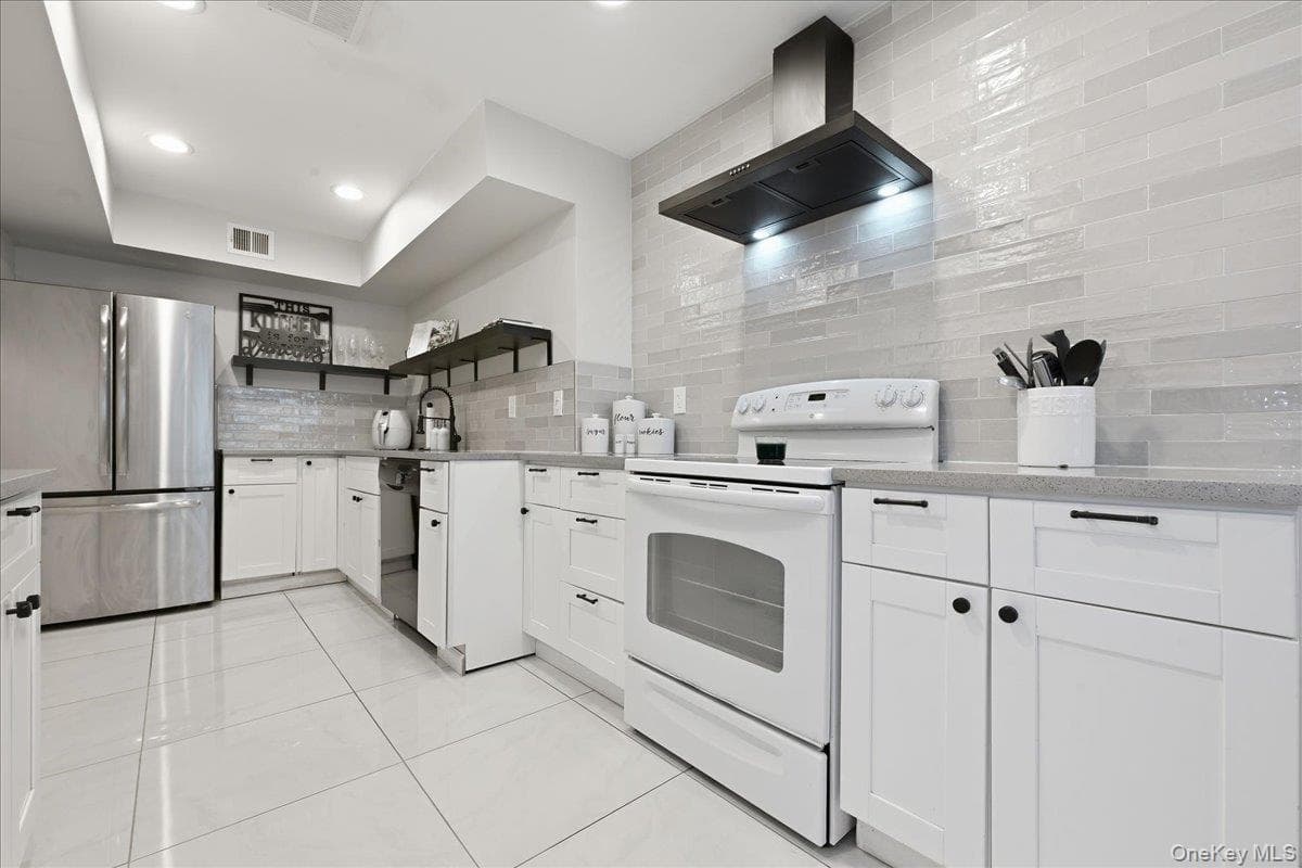 47 Alhambra Drive thumbnail 8