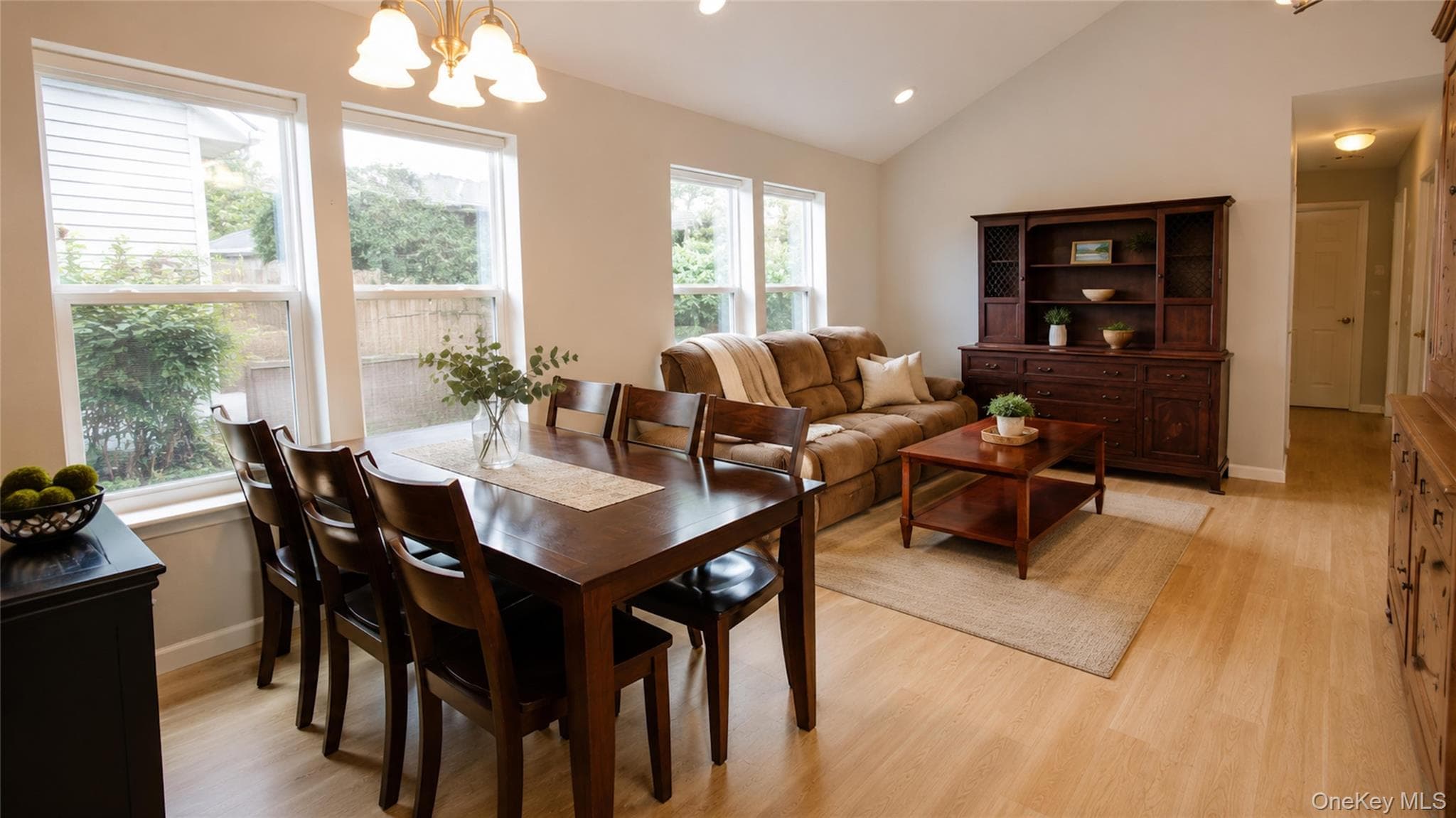 53 Village Circle Unit: E053 thumbnail 5