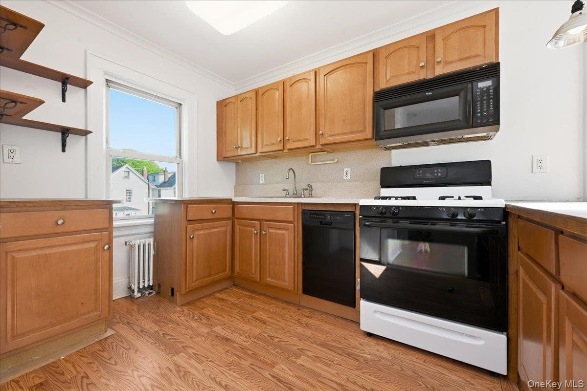 22237 Edmore Avenue thumbnail 16