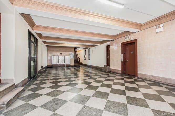 3230 Cruger Avenue Unit: 1F thumbnail 5
