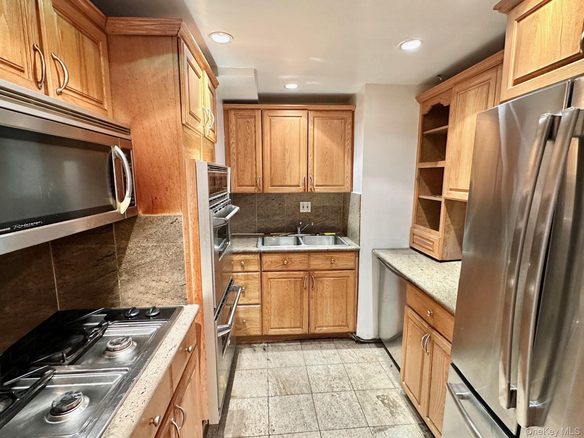 61-20 Grand Central Parkway Unit: C102 thumbnail 2