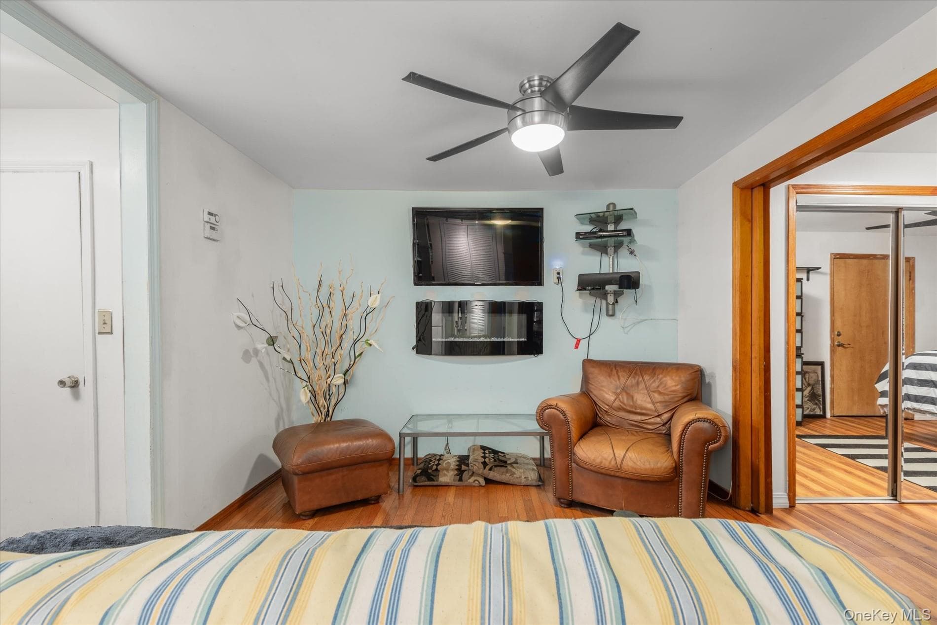 1241 Putnam Avenue thumbnail 7