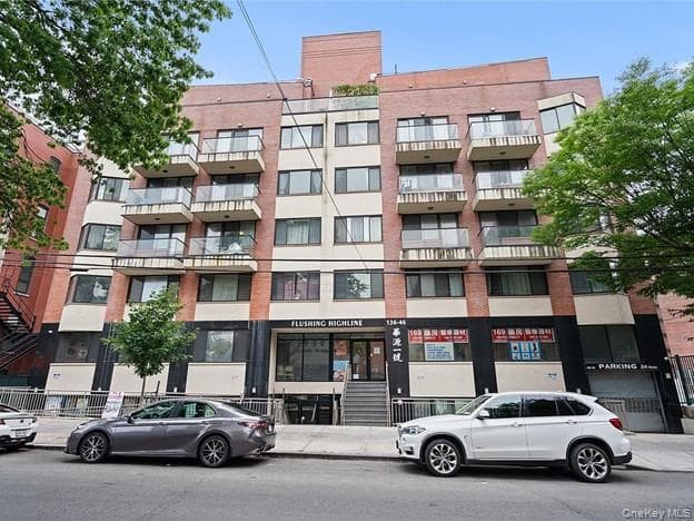 136-46 41st Avenue Unit: 1C, Flushing
