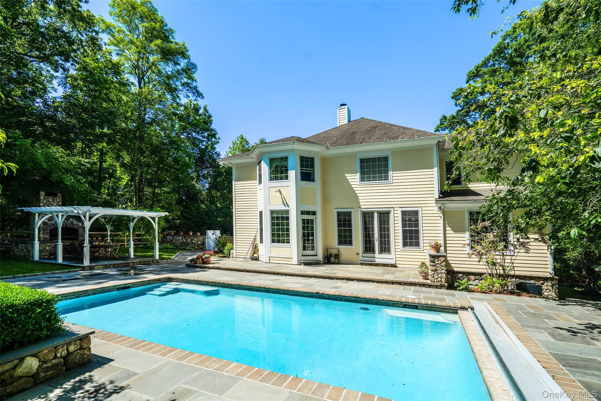 48 Park Lane, West Harrison
